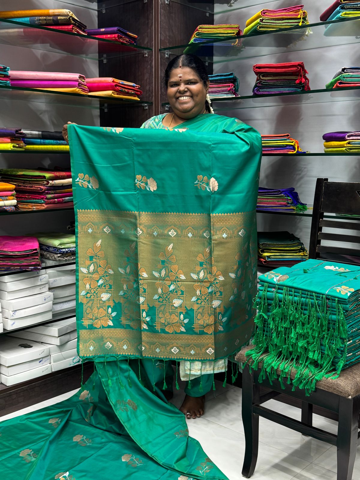 Semi Soft Silk - Border less - Peacock Green / Sea Green - VVSSS007