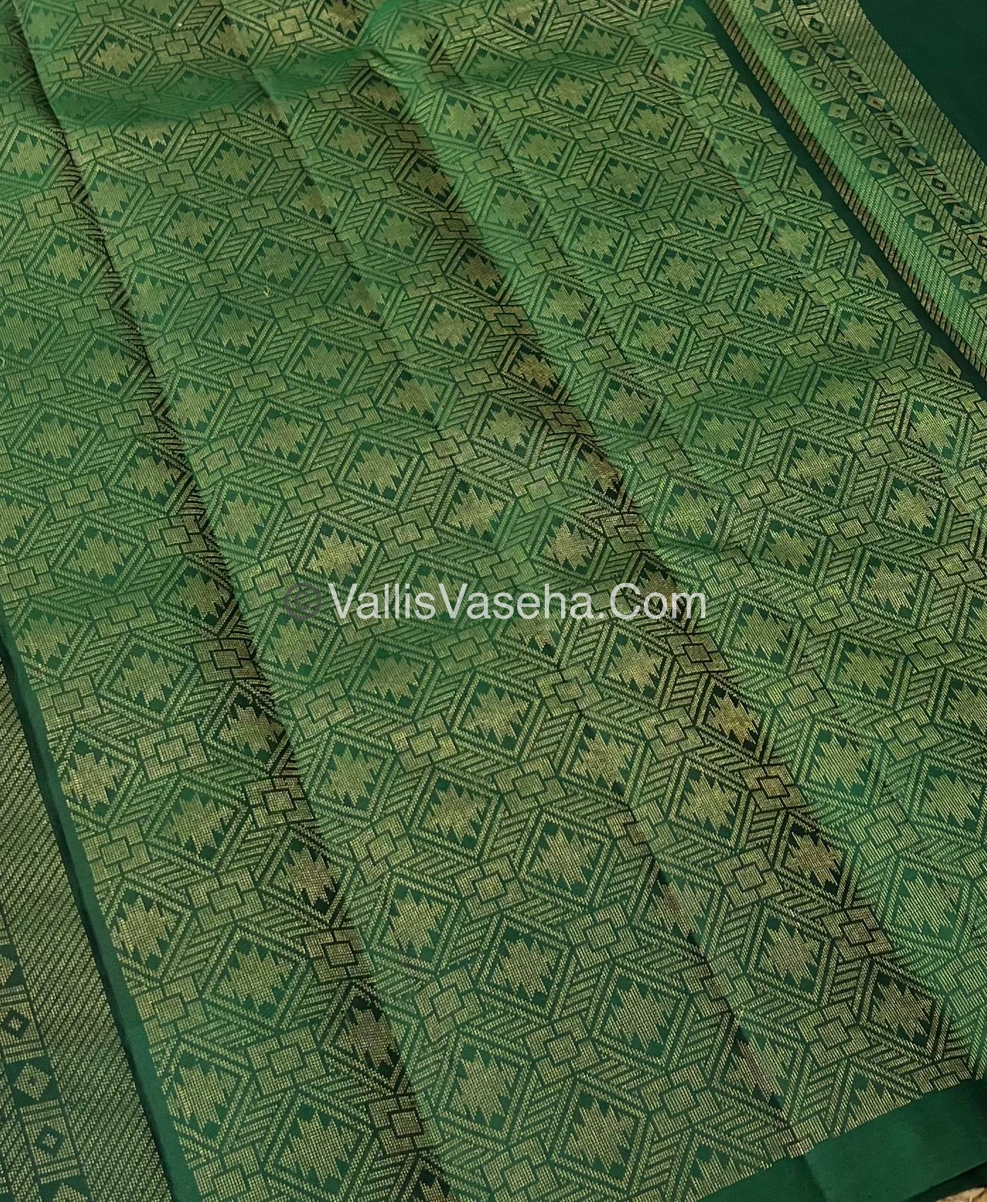 Half Mix - Pure Soft Silk Saree - VVPSS030