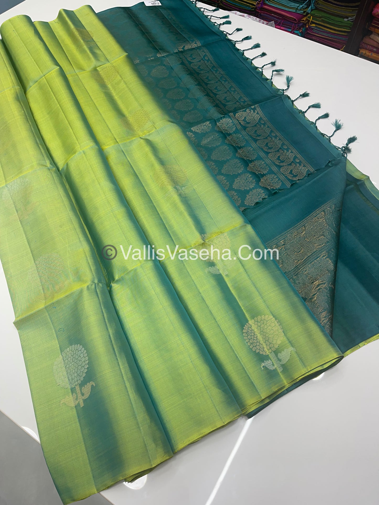 Pure Soft Silk Saree - Light weight - Border Less - VVPSS034