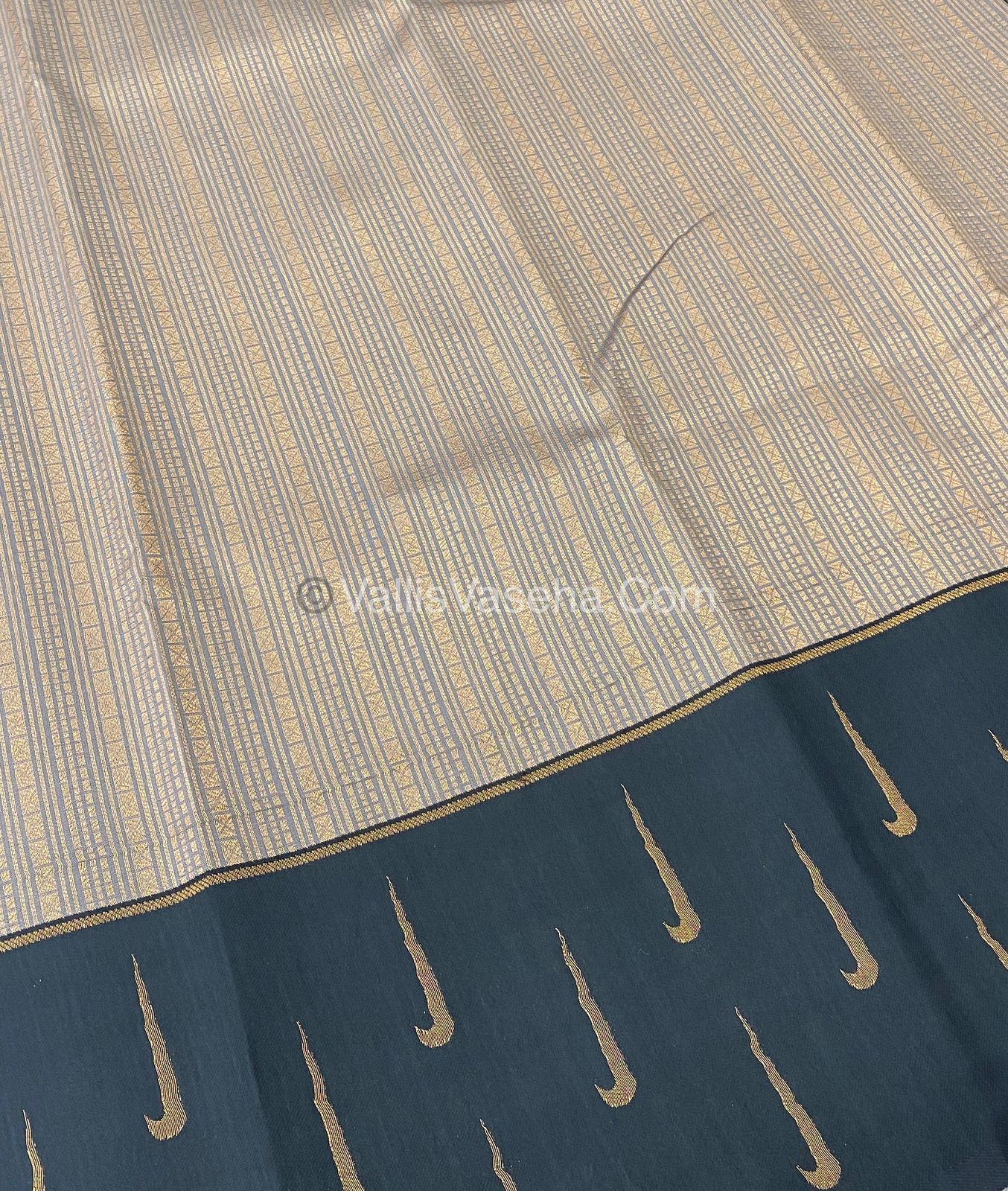 Kanchi Semi Silk - Grey with Black VVKSS001