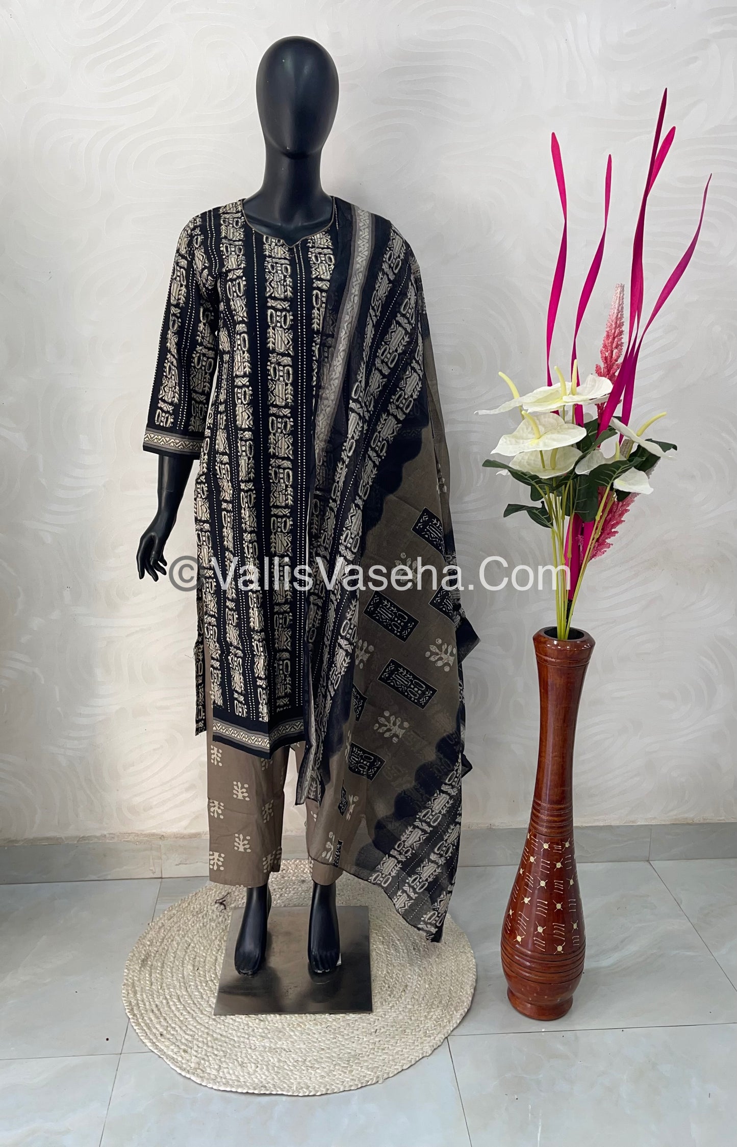 Ready Made - Salwar, Kameez & Duppatta(3pc) - Batik Printed - VVRBS001