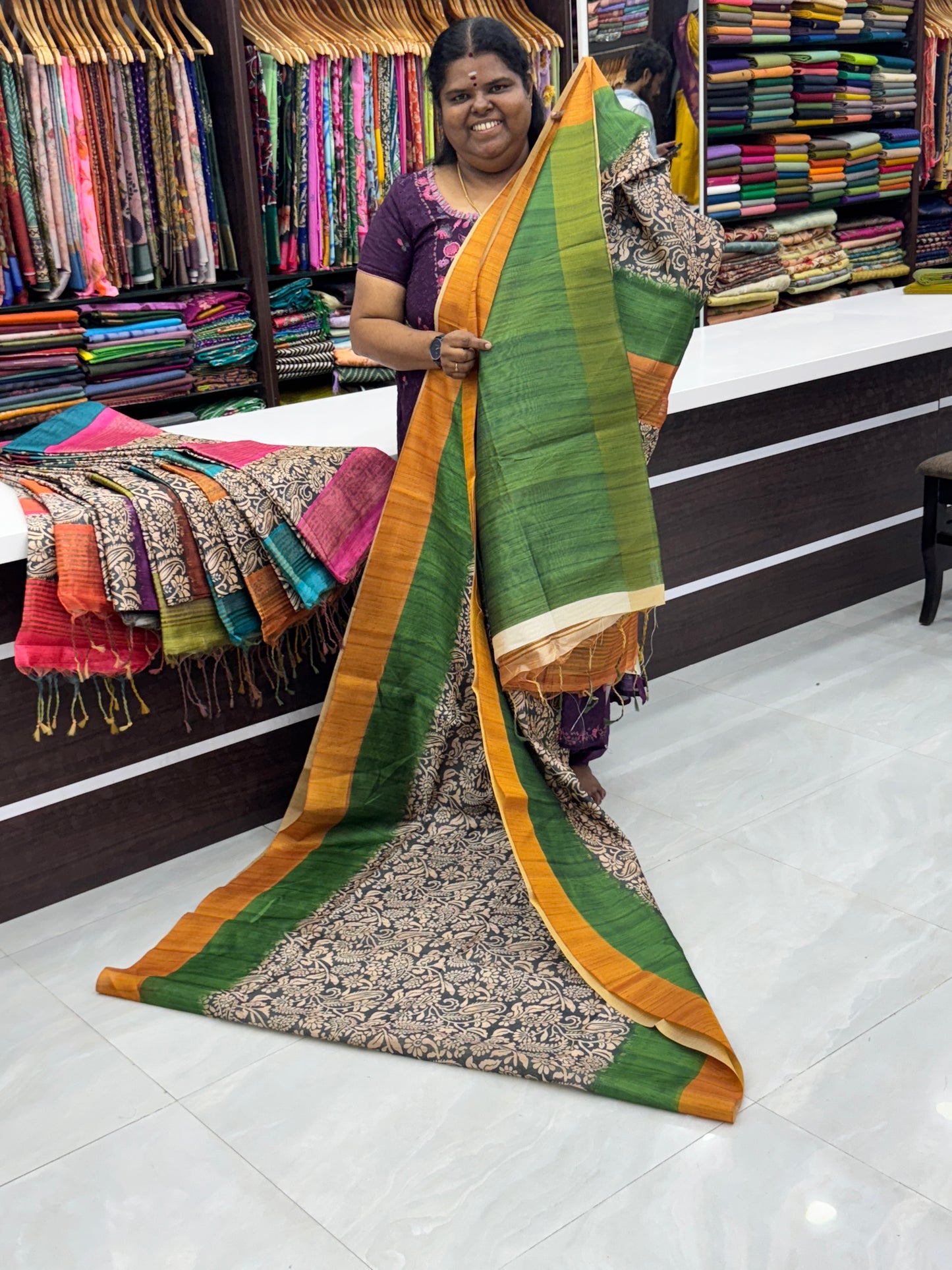 Semi Tussar -Green & Yellow Border - VVSTS005