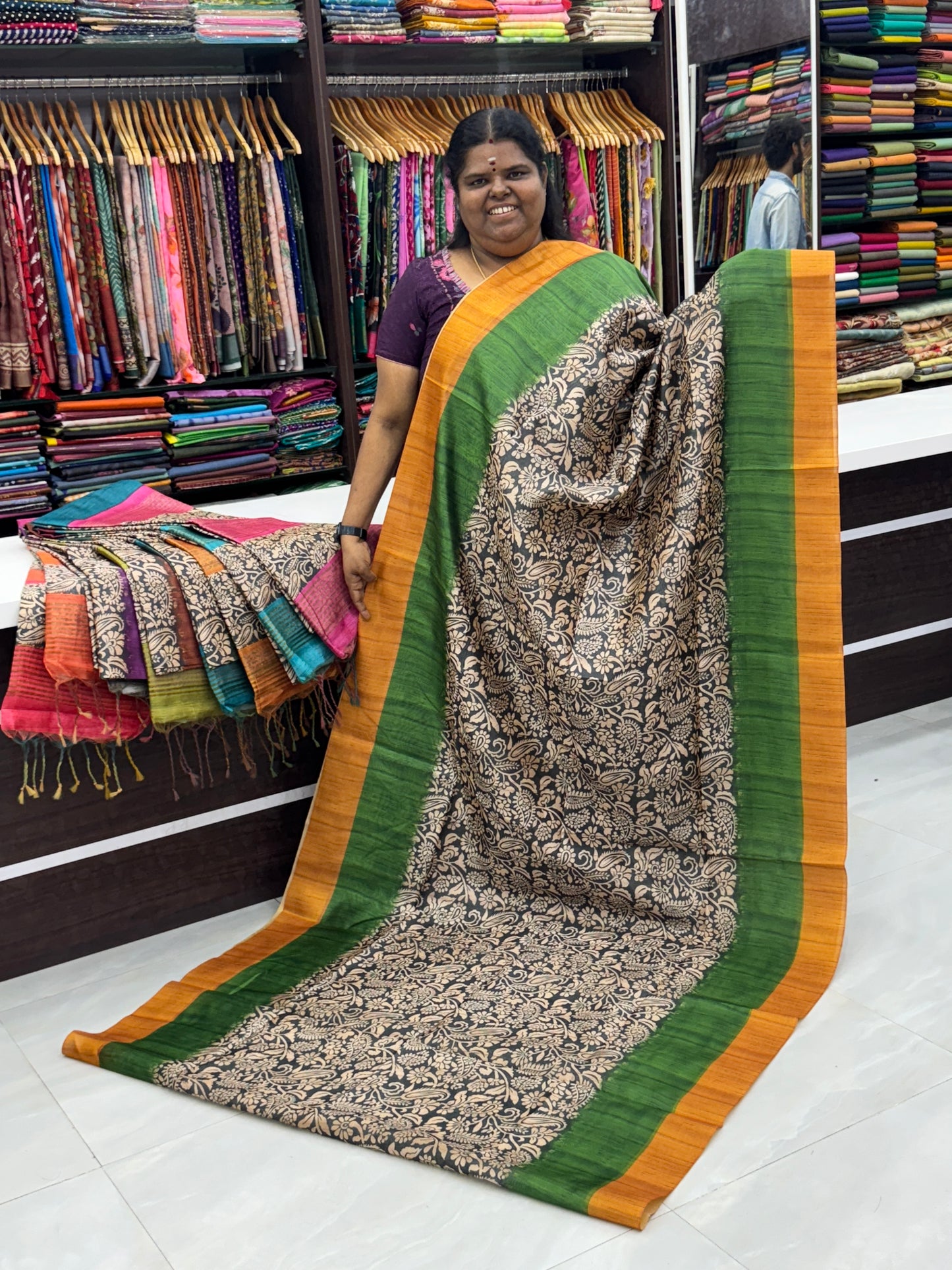 Semi Tussar -Green & Yellow Border - VVSTS005
