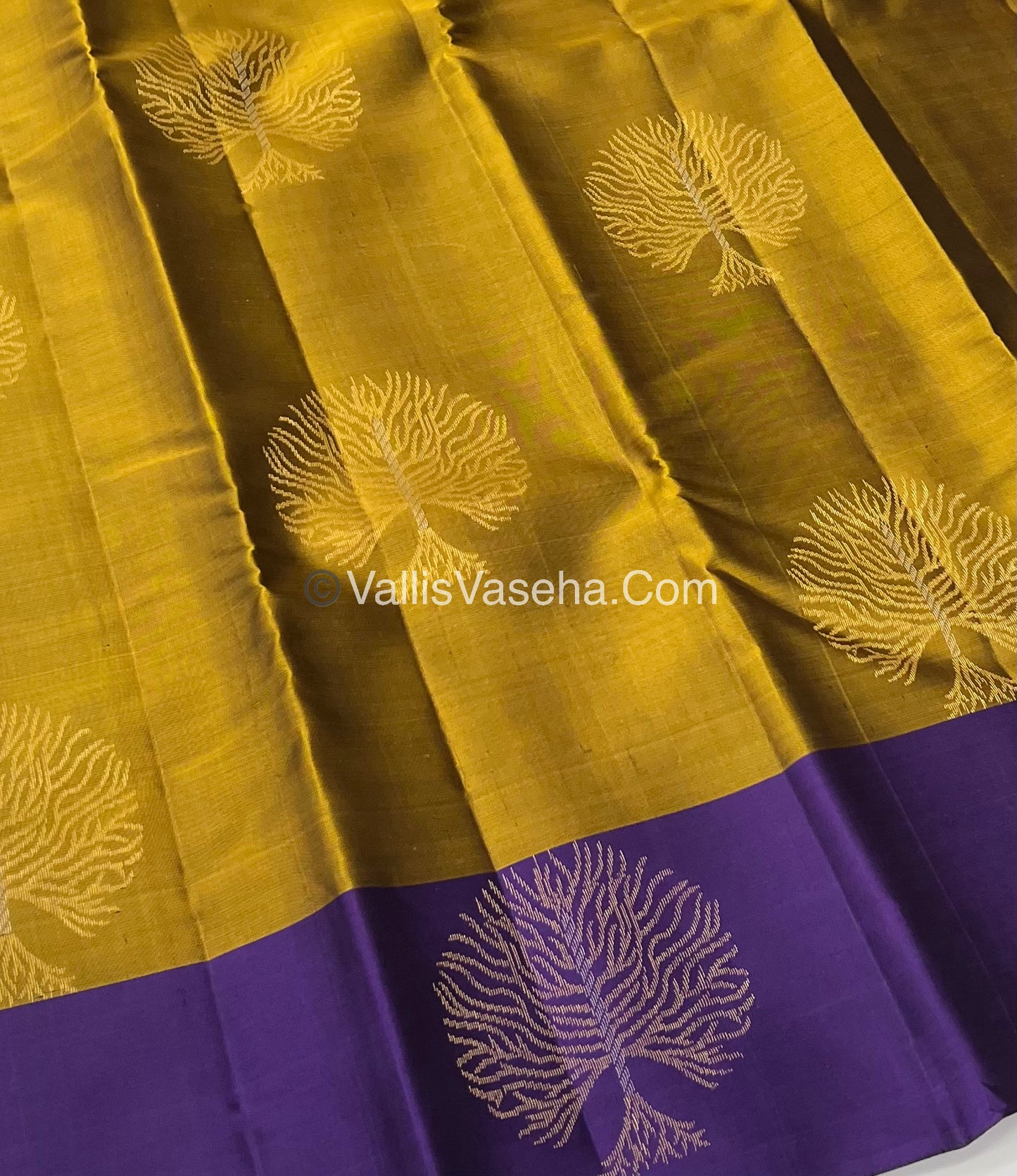 Half Mix - Pure Soft Silk Saree - VVPSS030