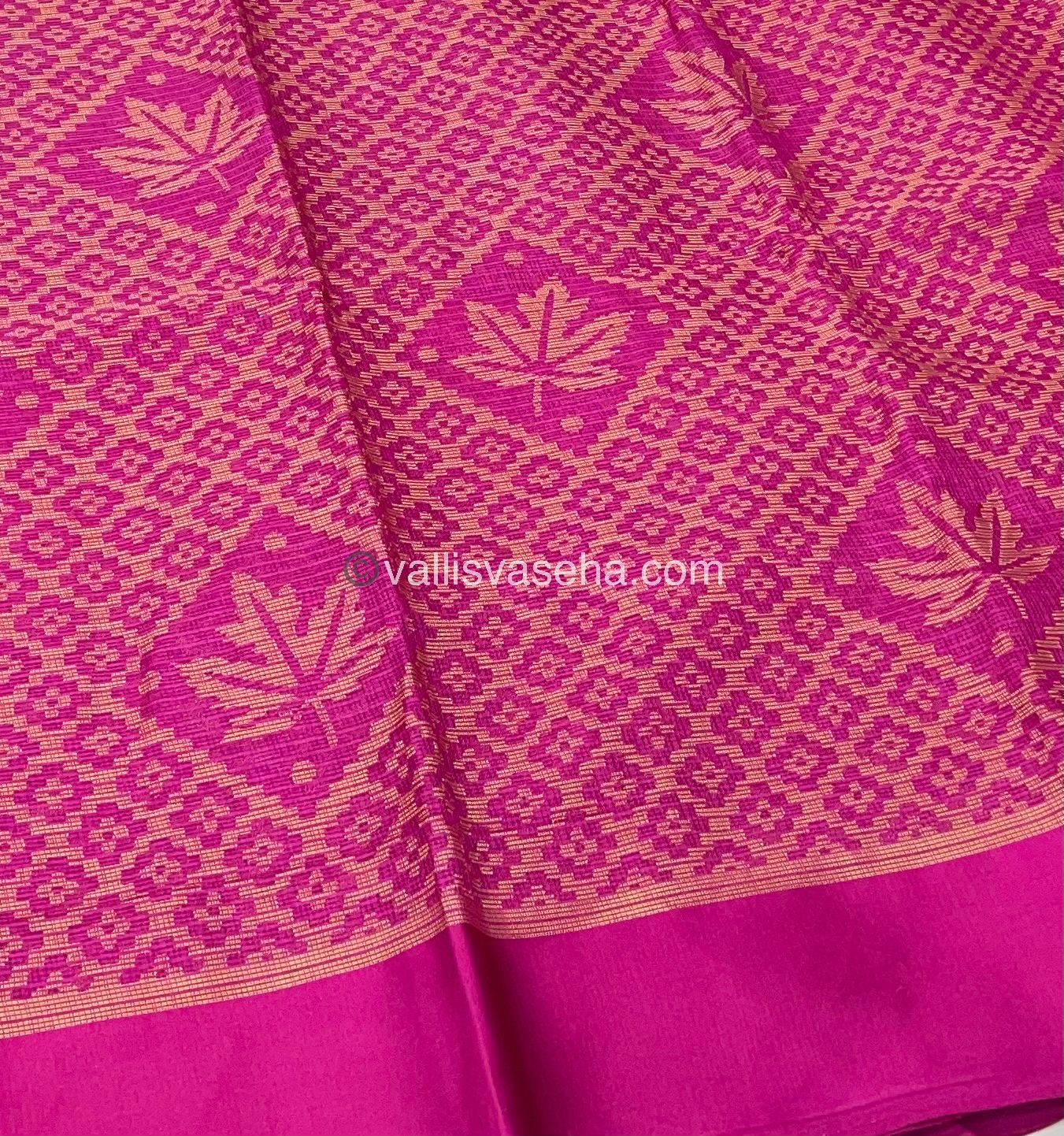 Mixed Cotton Brasso Saree - VVBS001