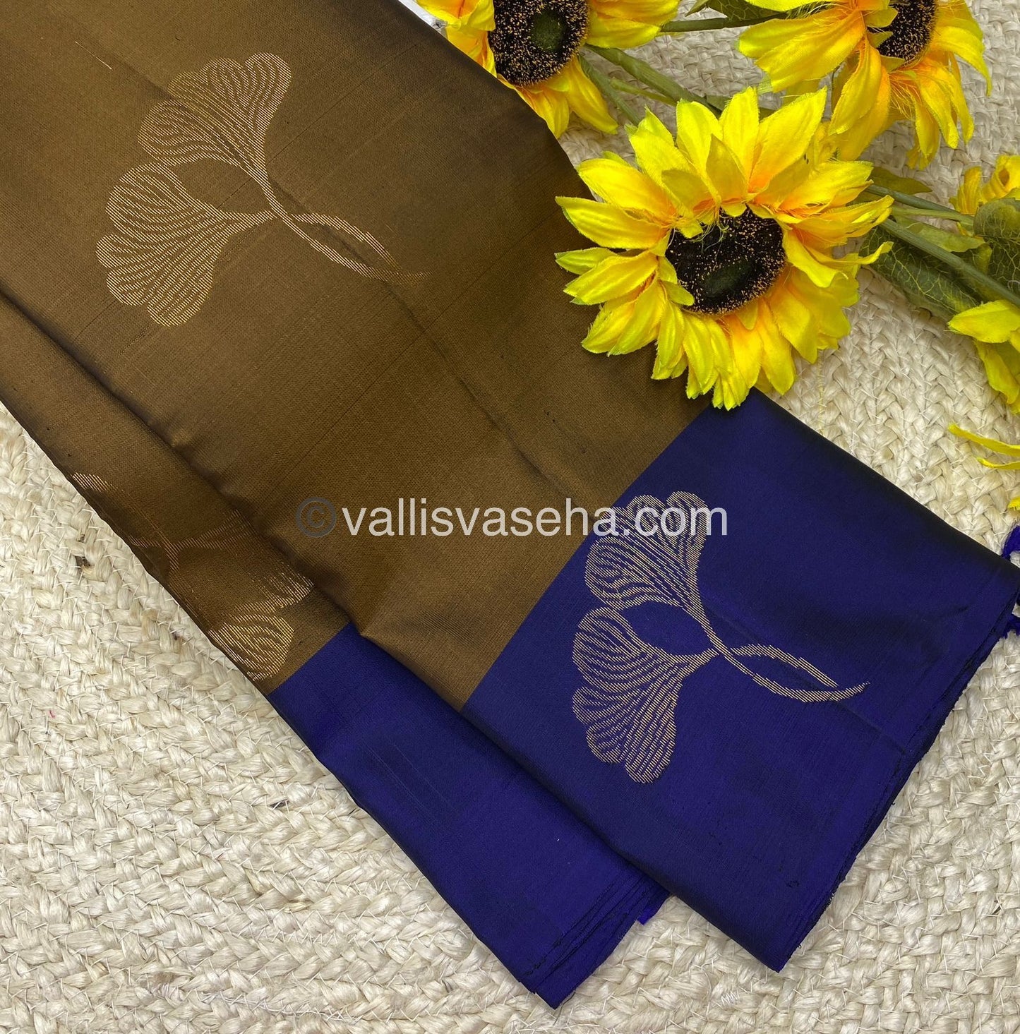 Half Mix - Pure Soft Silk Saree - VVPSS030