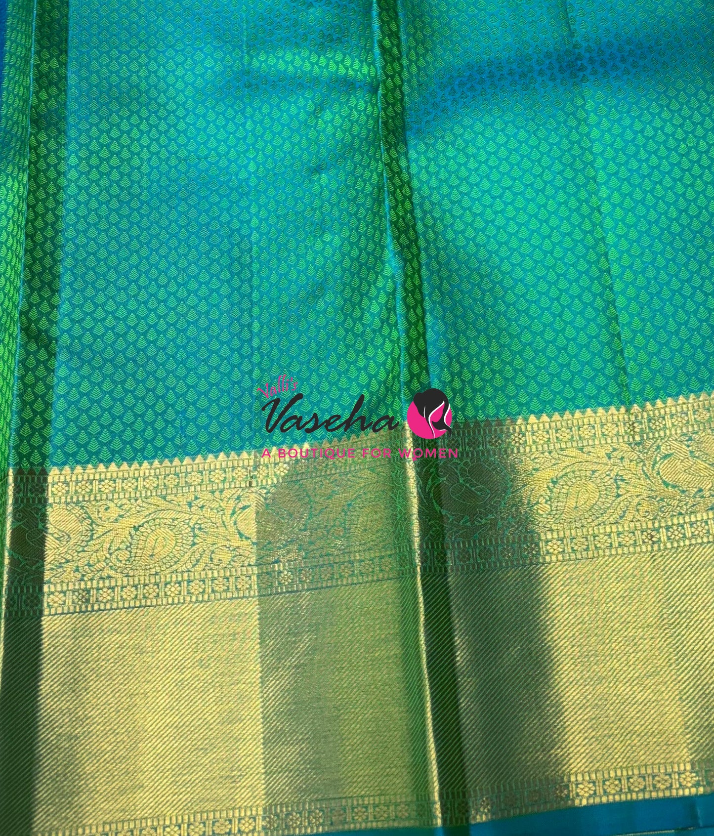 Pure Kanchipuram Bridal Silk Saree - Embossed Design - Green With Turquoise Bluish Green Combo - VVPS023