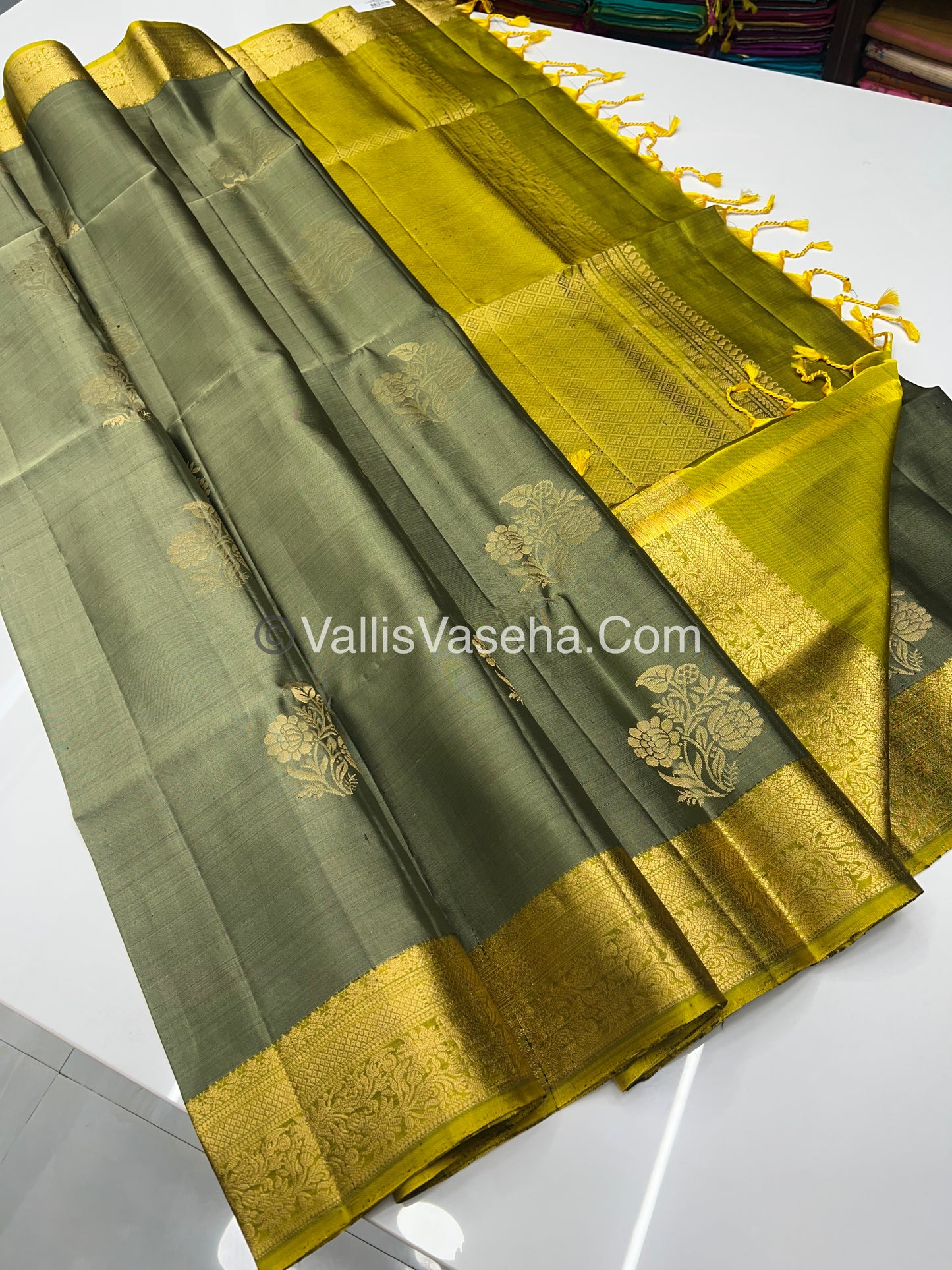 Pure Soft Silk Saree - Kanchi Border - VVPSS033