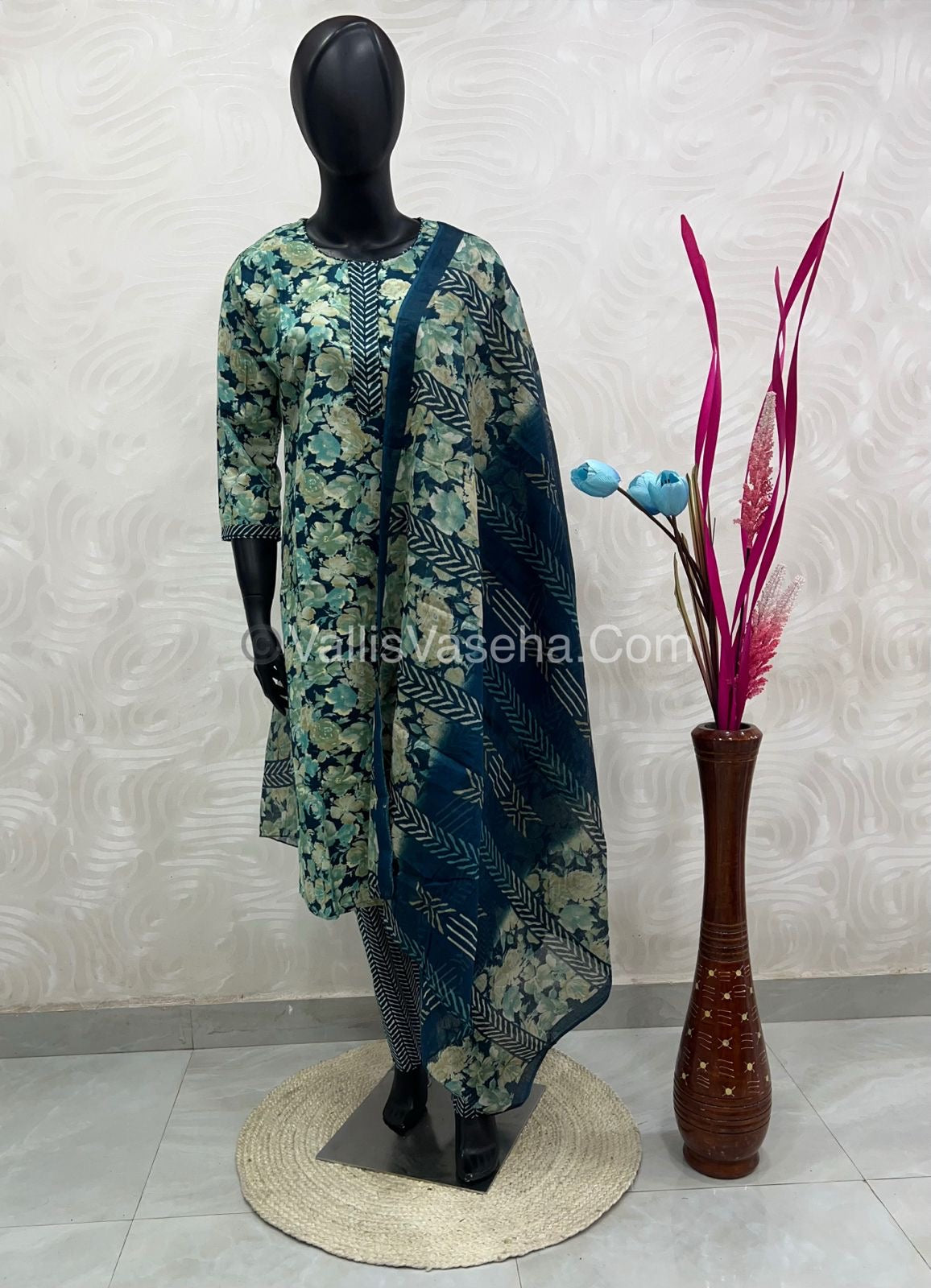 Ready Made - Salwar, Kameez & Duppatta(3pc) - Printed - VVRBS002