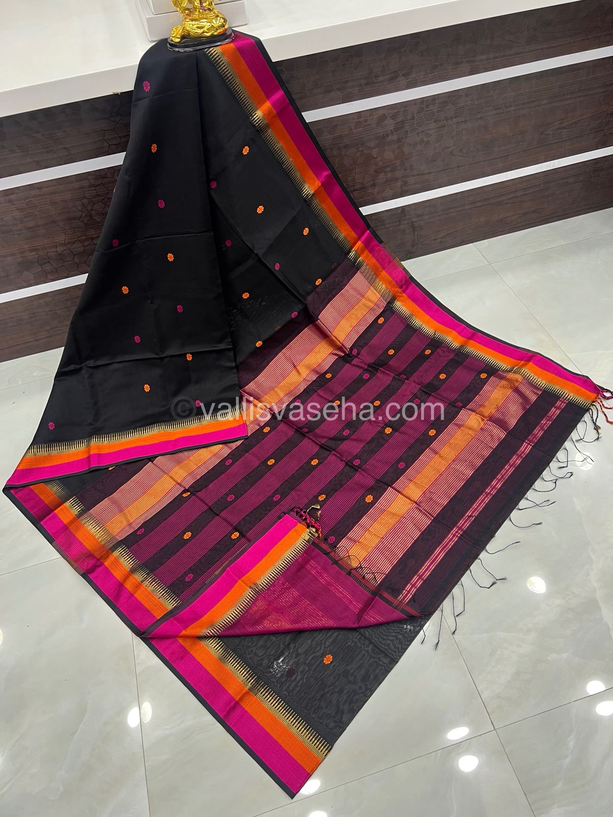 Pure Maheshwari Silk Cotton Saree - Black & Pink Color - VVMSC004
