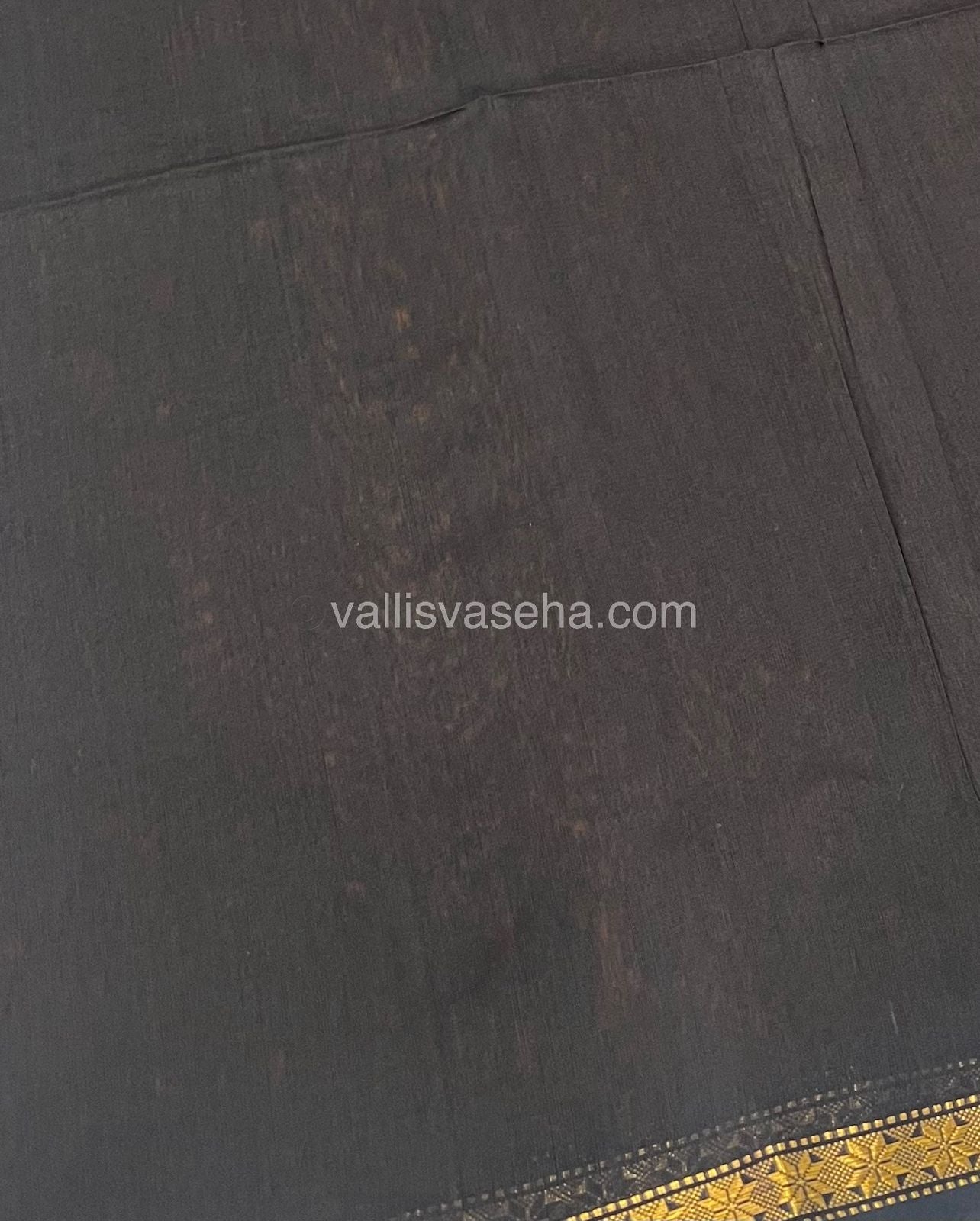 Pure Maheshwari Silk Cotton Saree - Orangish Rust & Black Color - VVMSC002