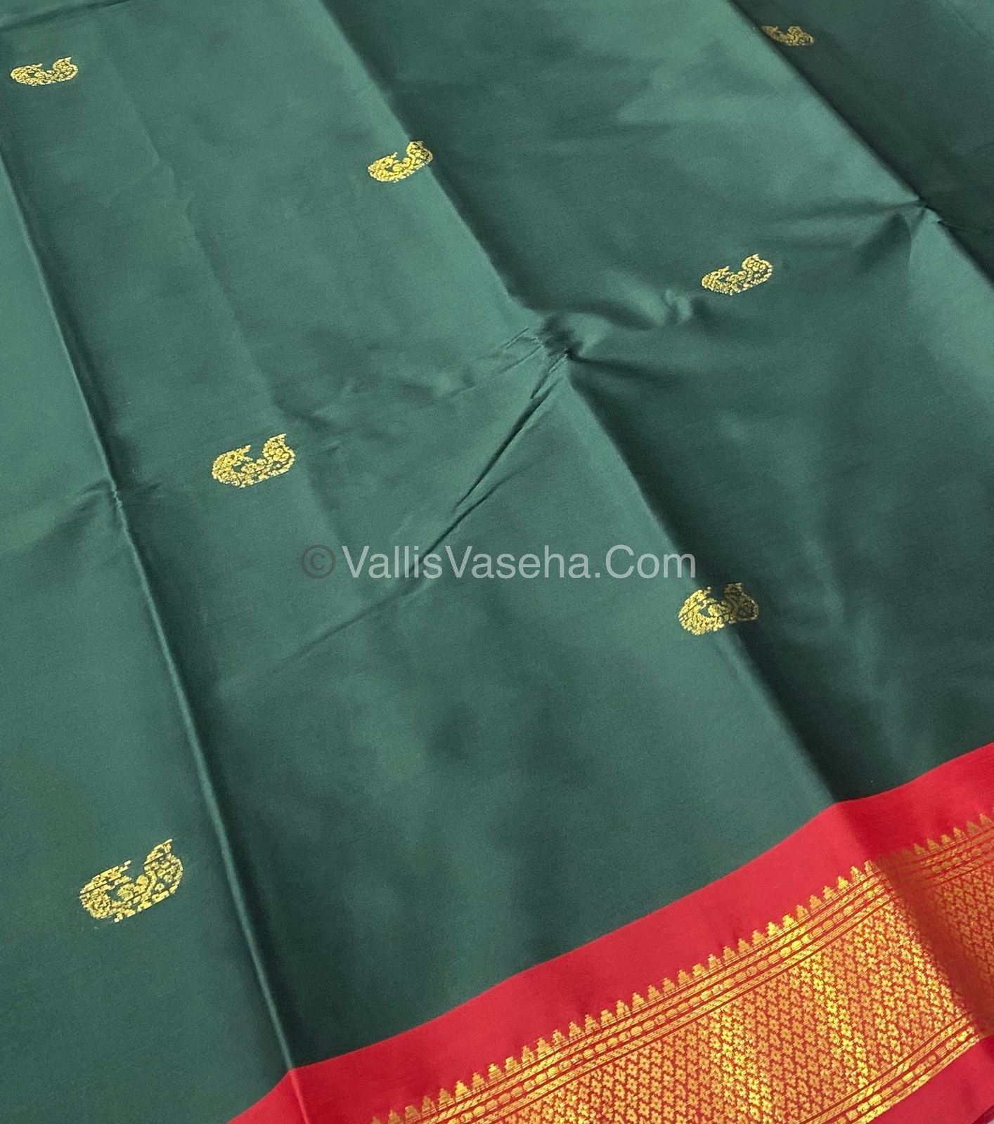 Semi Silk - Green with Red Combo - VVSS001