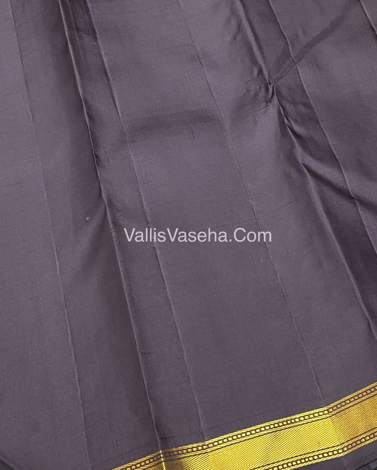 Pure Kanchipuram Silk Saree - Mehandhi Green with Pakku Color - VVPS010