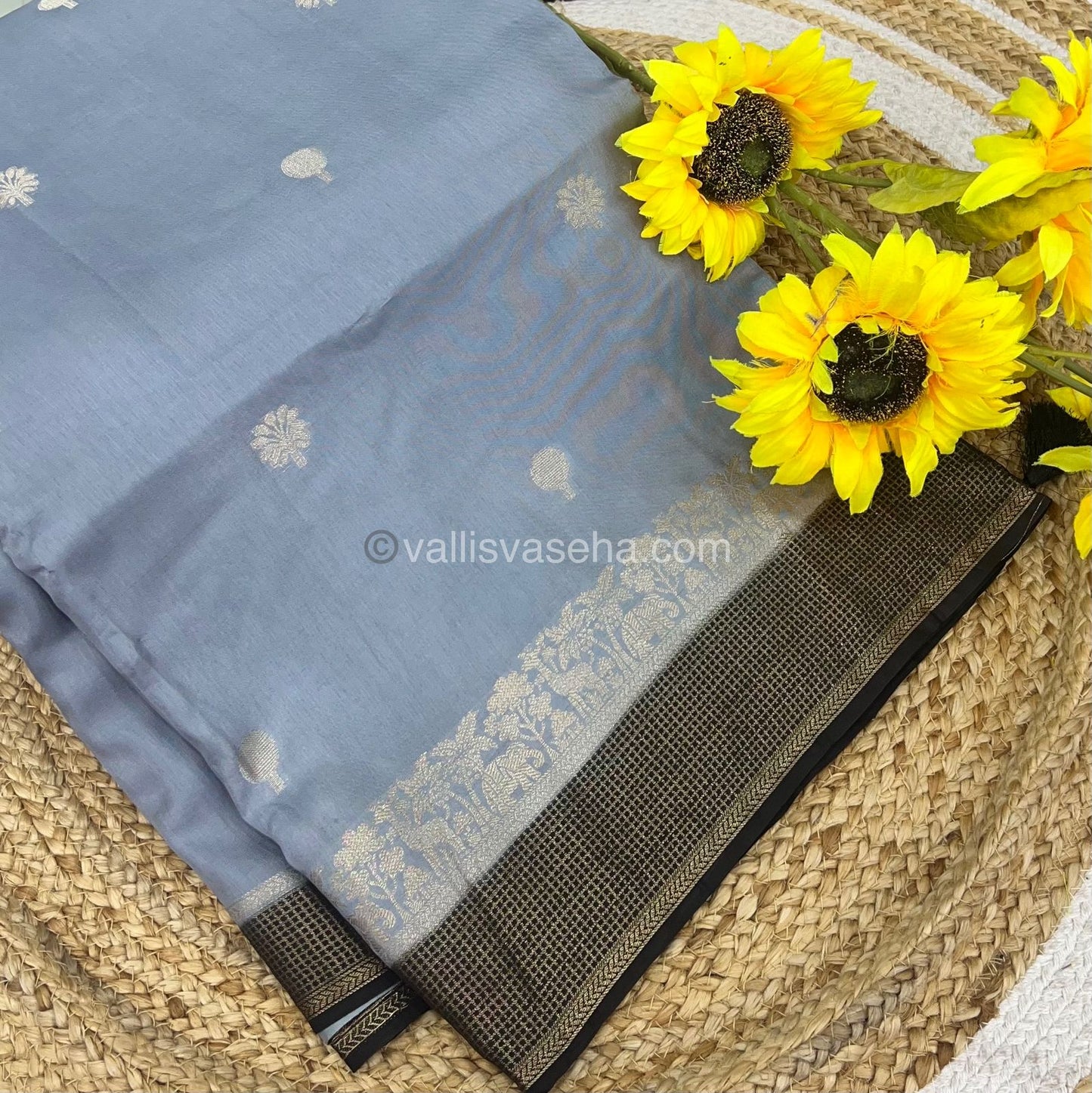 Russian Viscose - Premium Viscose Saree - VVRVS001