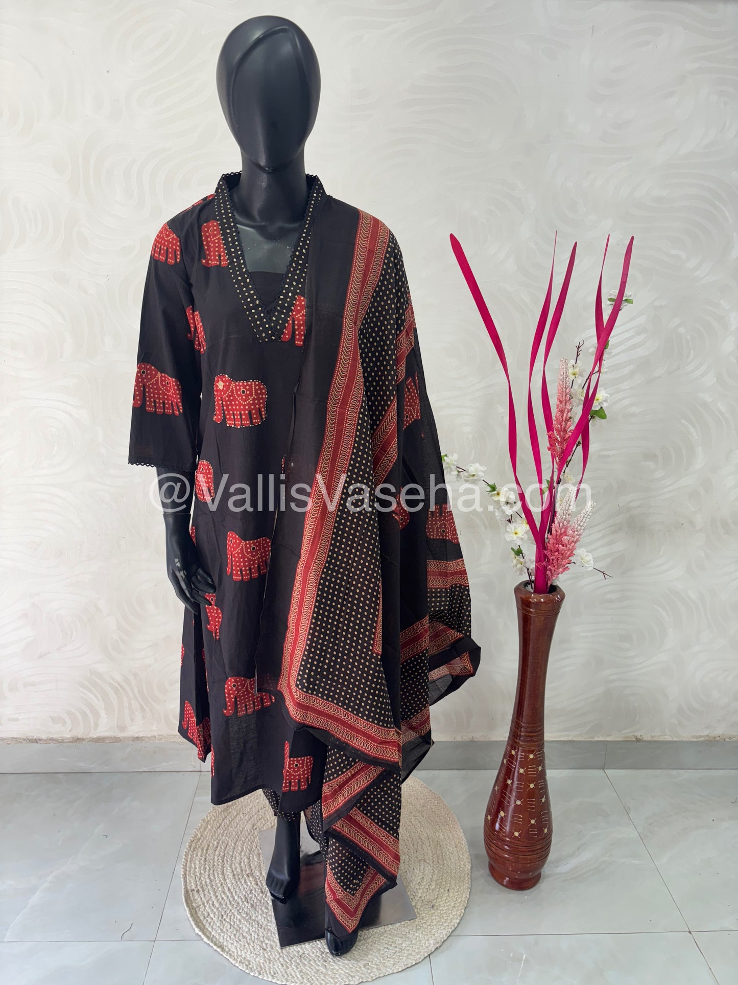 Readymade 3pc Set - Appliqué Work - VVRMS002