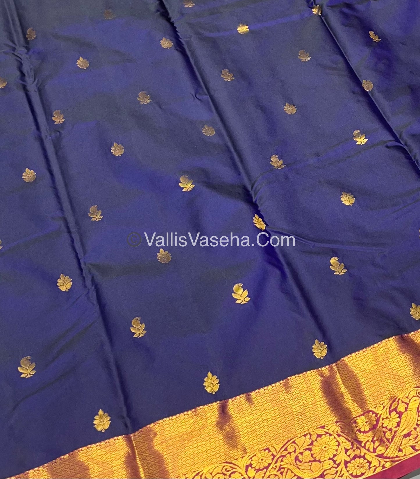 Semi Kanchipuram Silk - Dark Green Shade - VVSKS002