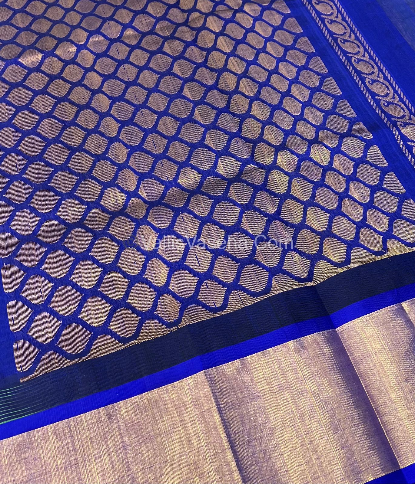 Pure Korvai Silk Cotton Saree - Temple border - VVKSC001