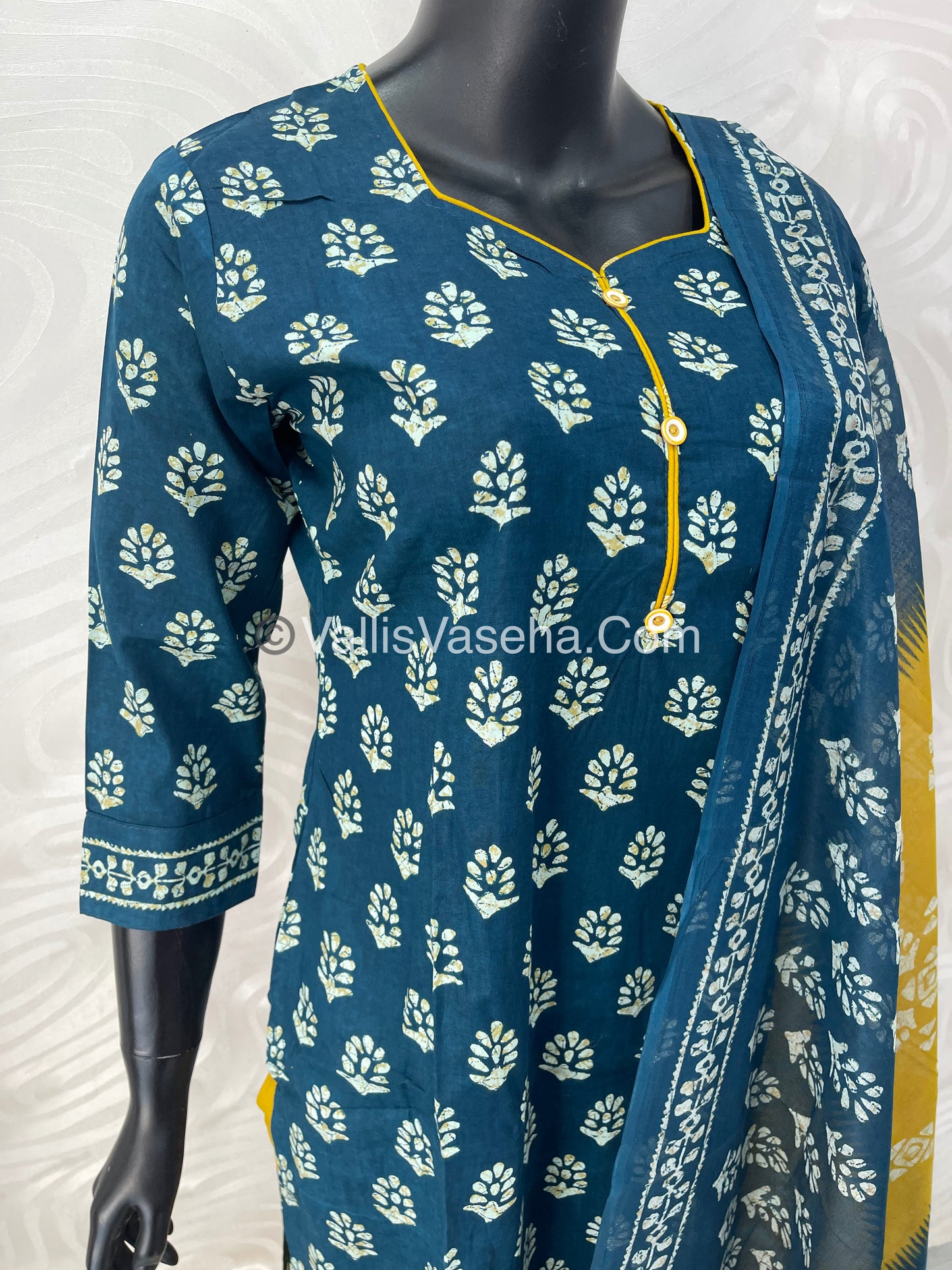 Ready Made - Salwar, Kameez & Duppatta(3pc) - Batik Printed - VVRBS001