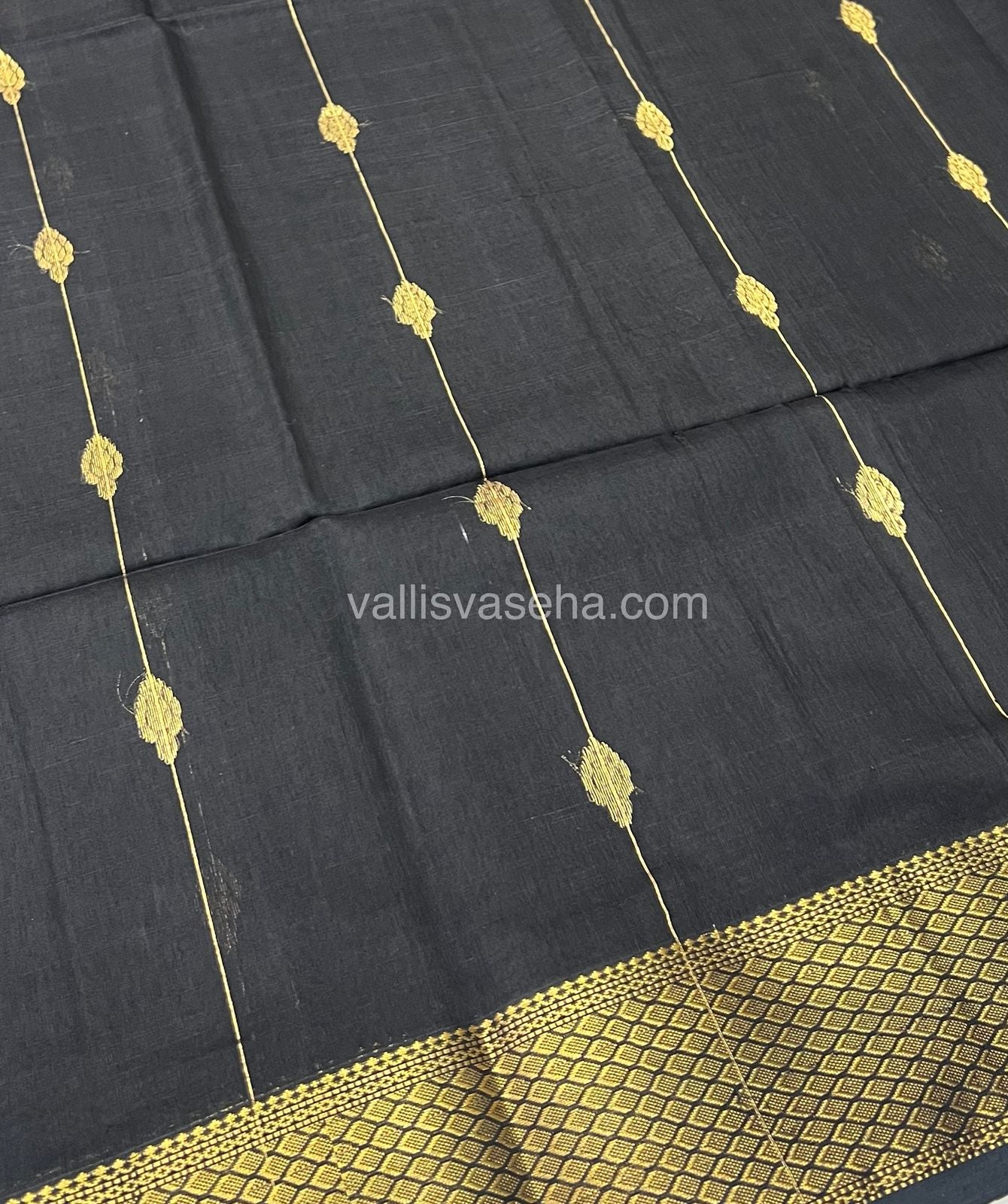 Pure Maheshwari Silk Cotton Saree - Black Color - VVMSC005
