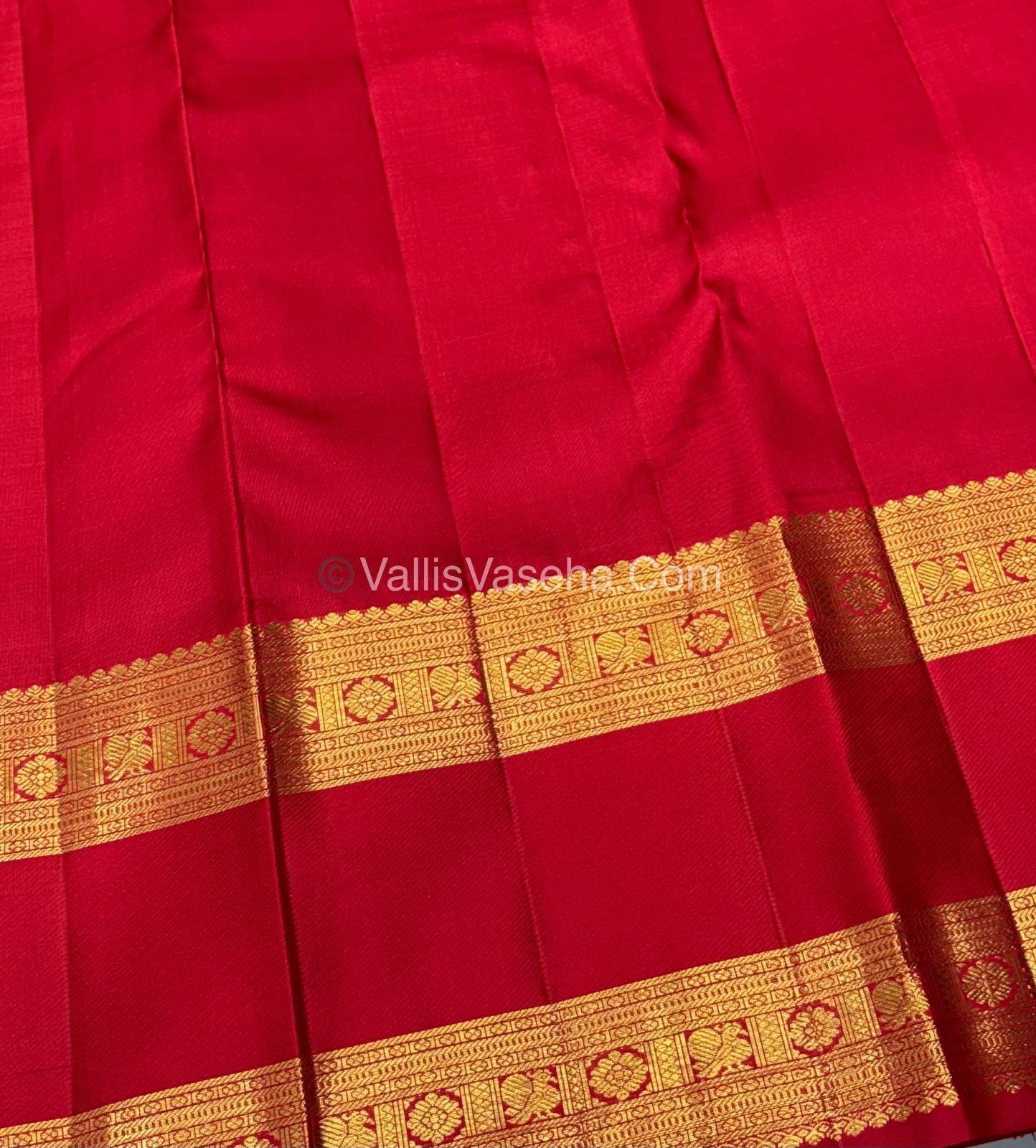 Pure Vintage Korvai Kanchipuram Silk Saree - Green & Red Combo - VVPS021