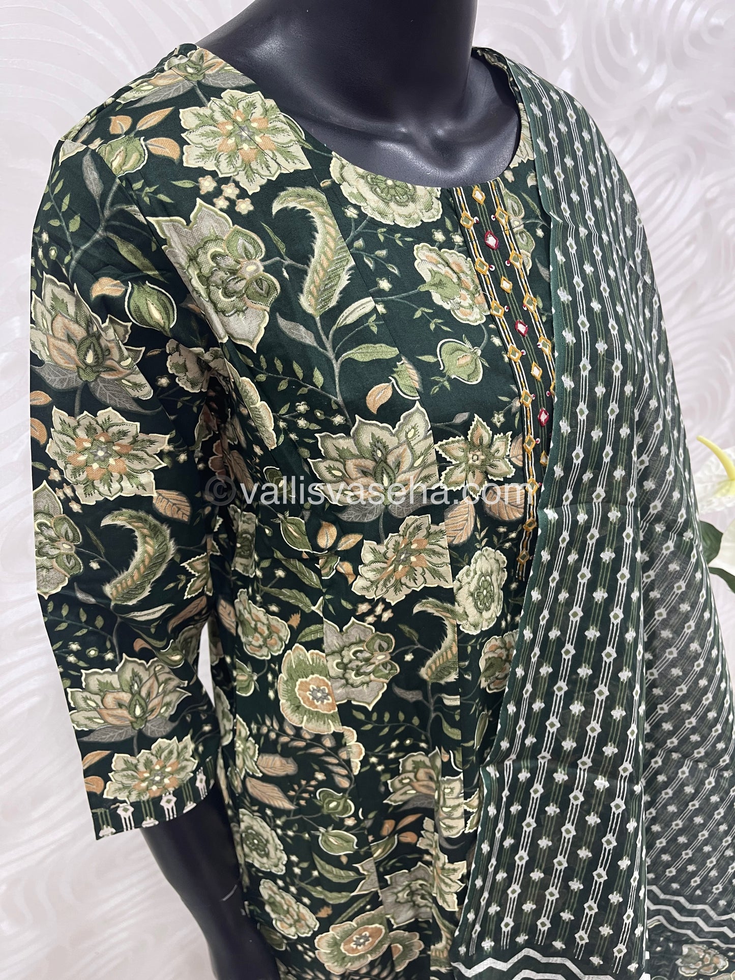 Ready Made - Anarkali - Salwar, Kameez & Duppatta(3pc)- Printed Cotton - VVAS002