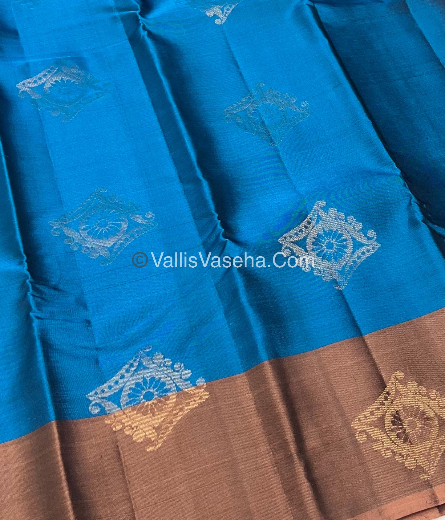 Half Mix - Pure Soft Silk Saree - VVPSS030