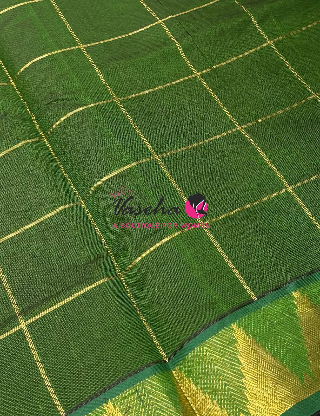 Semi Silk Cotton Saree - Checked Pattern with Butta - VVSSC012