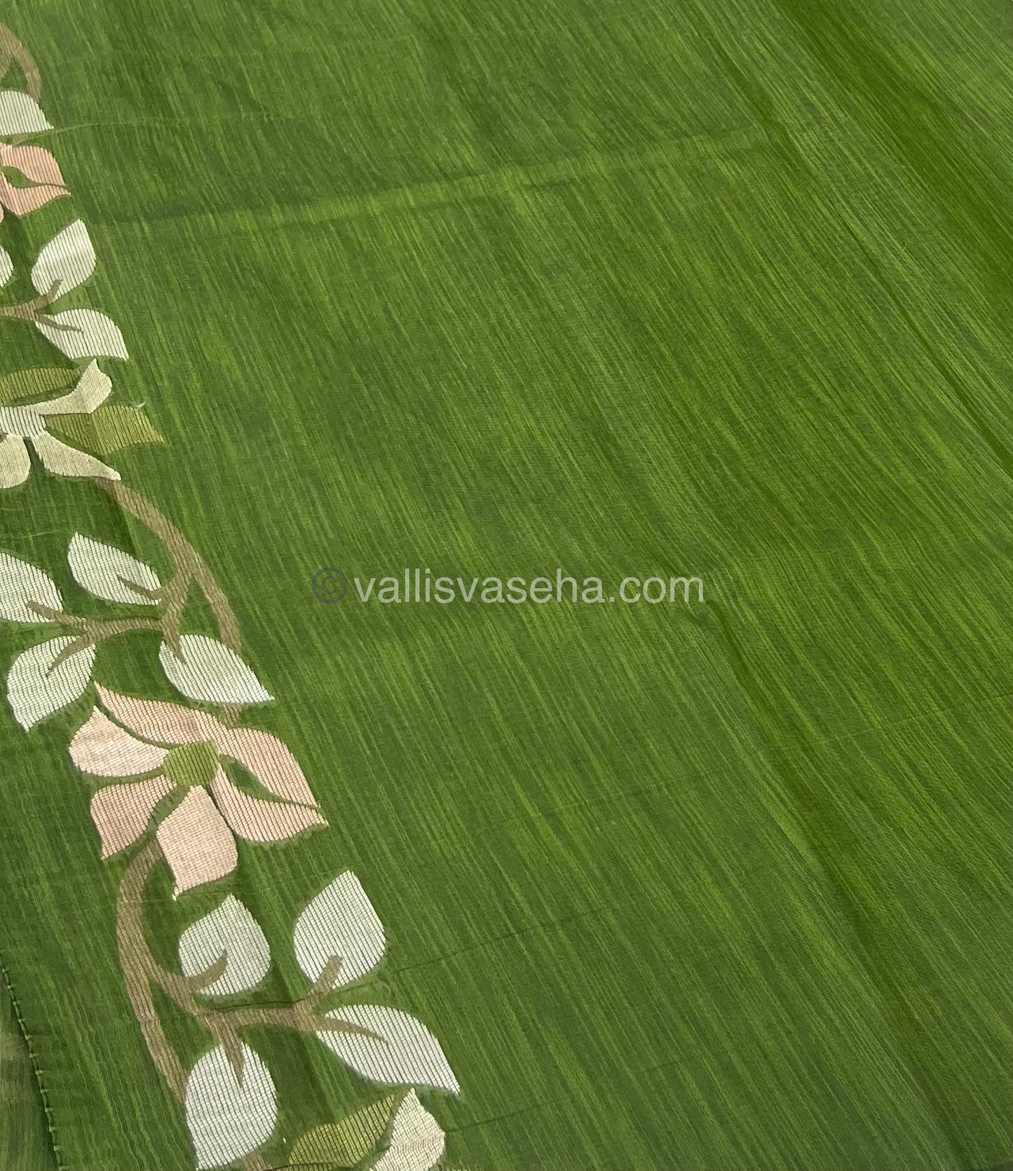 Semi Raw Silk with Jamdhani Design Weaving - Mehandi green Shade - VVRS001