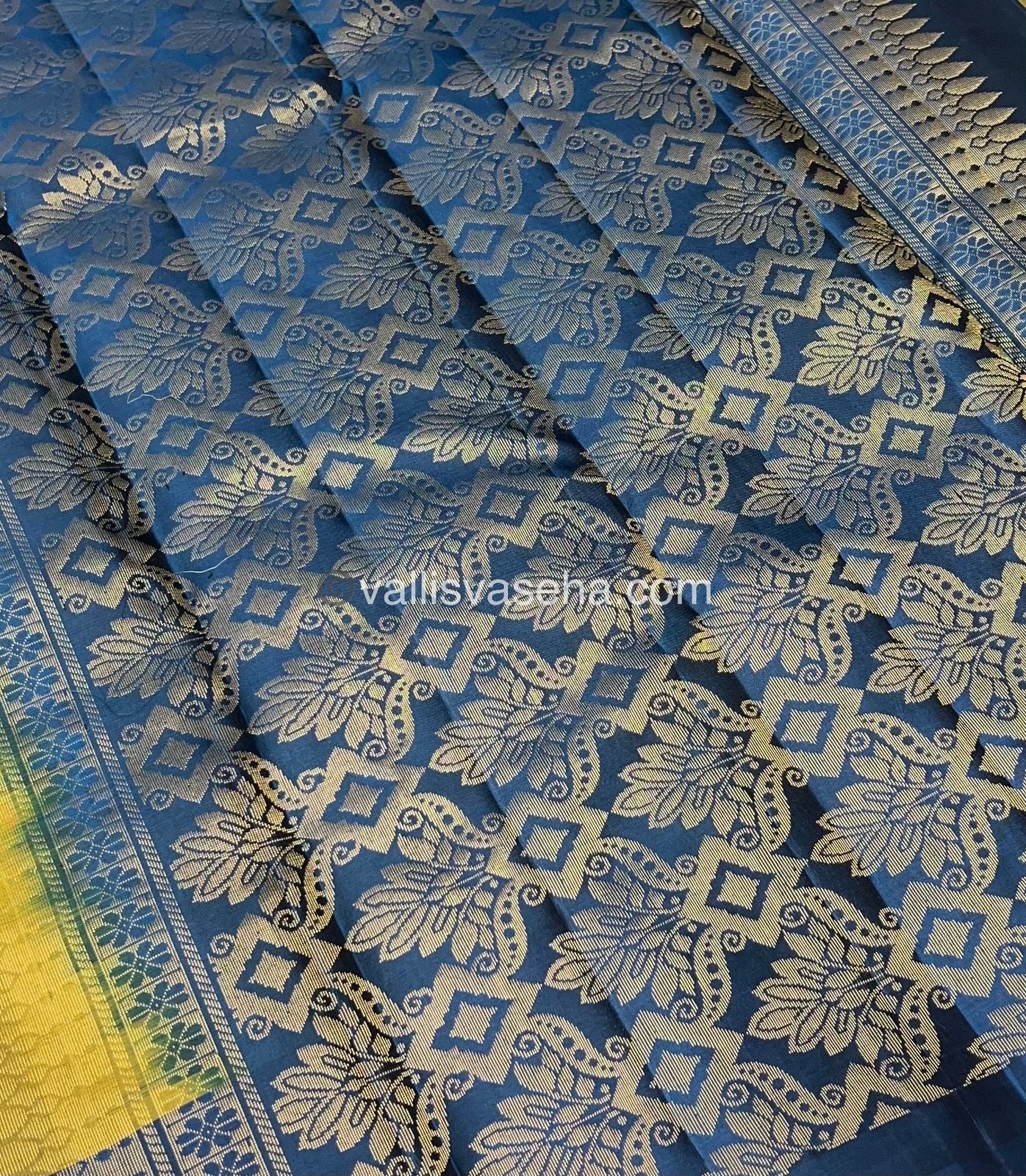 Pure Soft Silk Saree - Temple Design Border - VVPSS032