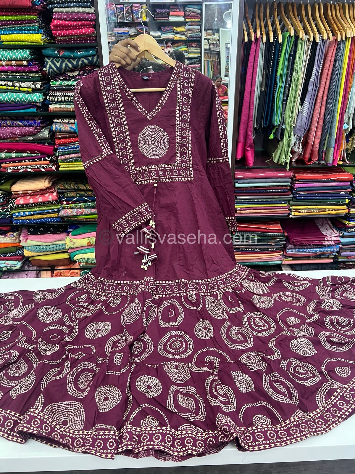 Anarkali - Wine Shade - Salwar, Kameez & Duppatta(3pc)- Fancy Cotton - VVRAS001