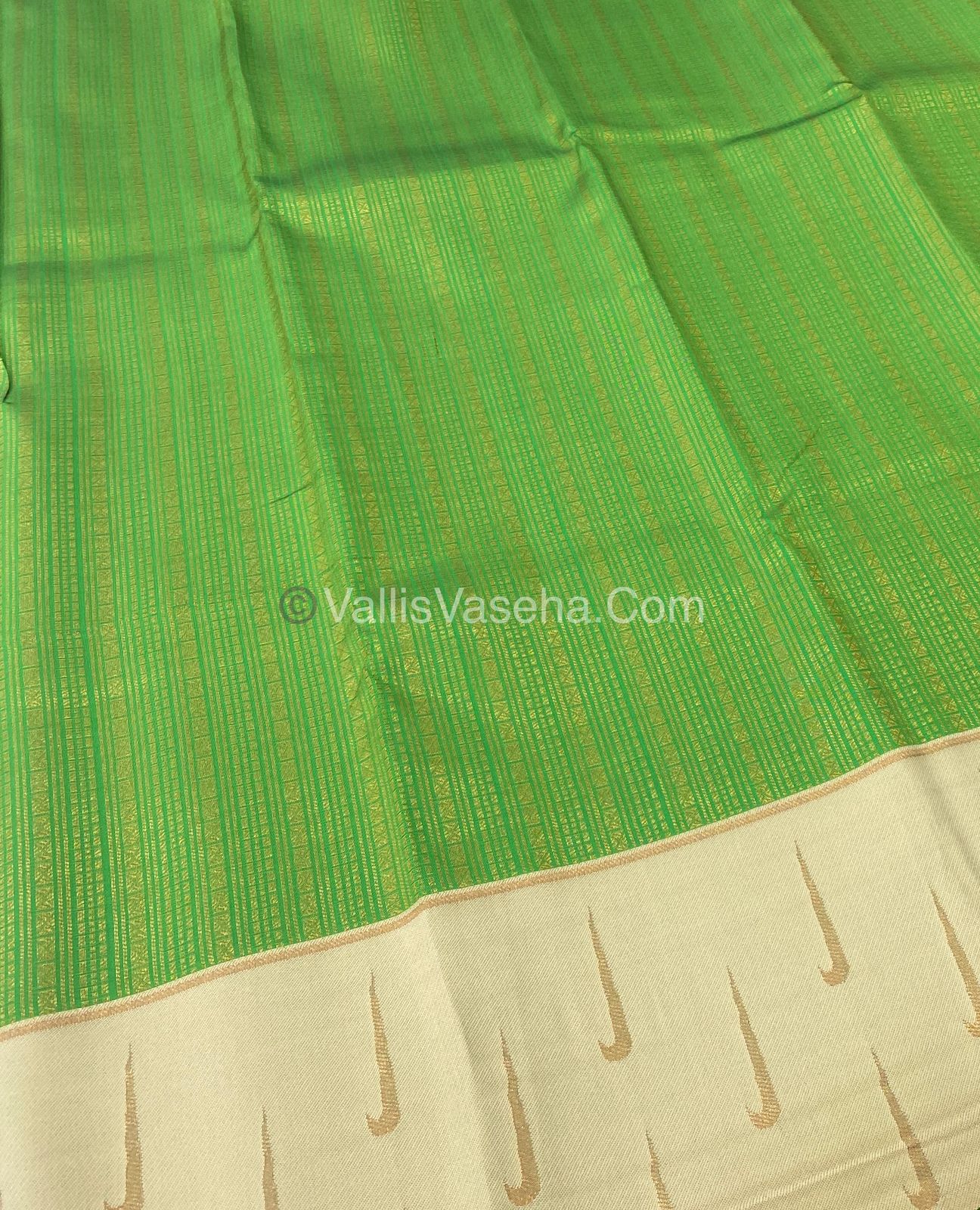 Kanchi Semi Silk - Green with Cream VVKSS001