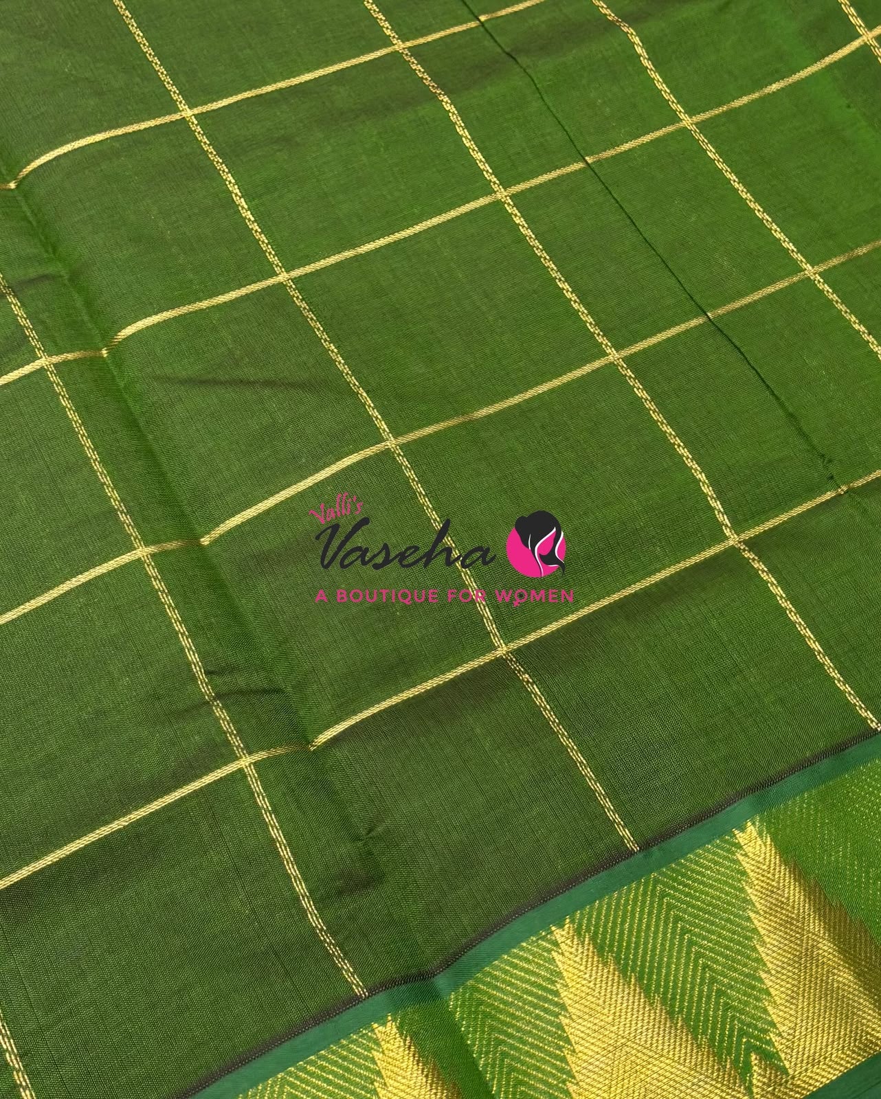 Semi Silk Cotton Saree - Checked Pattern with Butta - VVSSC012