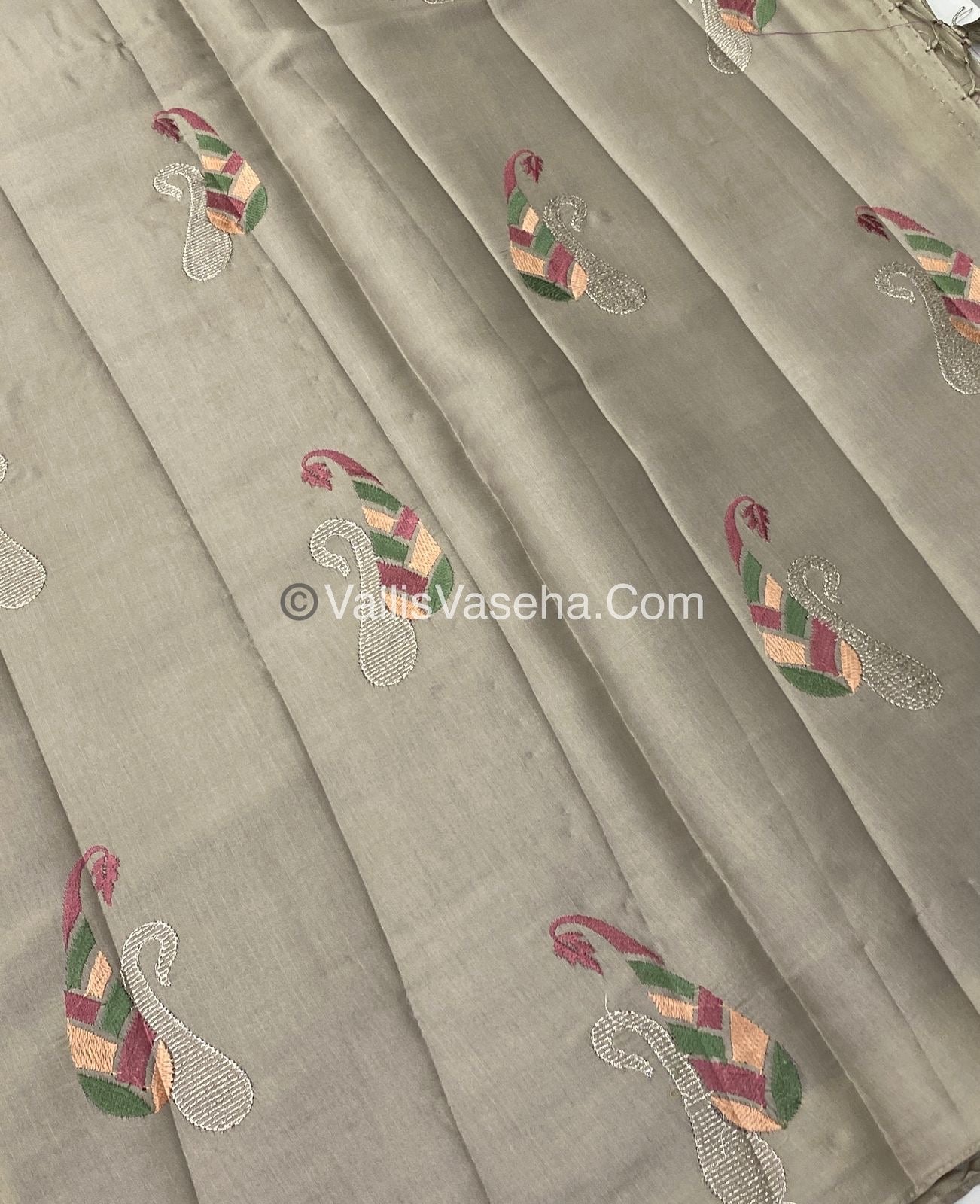 Butter Silk - Ivary Cream & Purple Combo - VVBS002