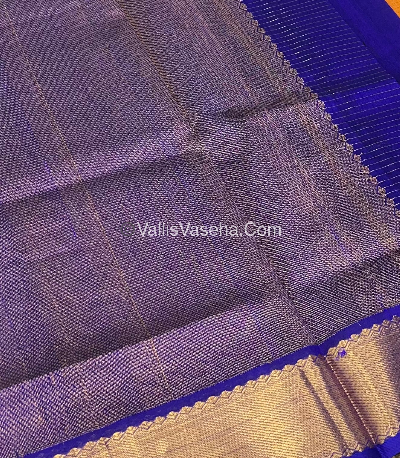 Pure Silk Cotton Saree - Mayil & Chakkaram Design - Orange With Blue Shade - VVMC002