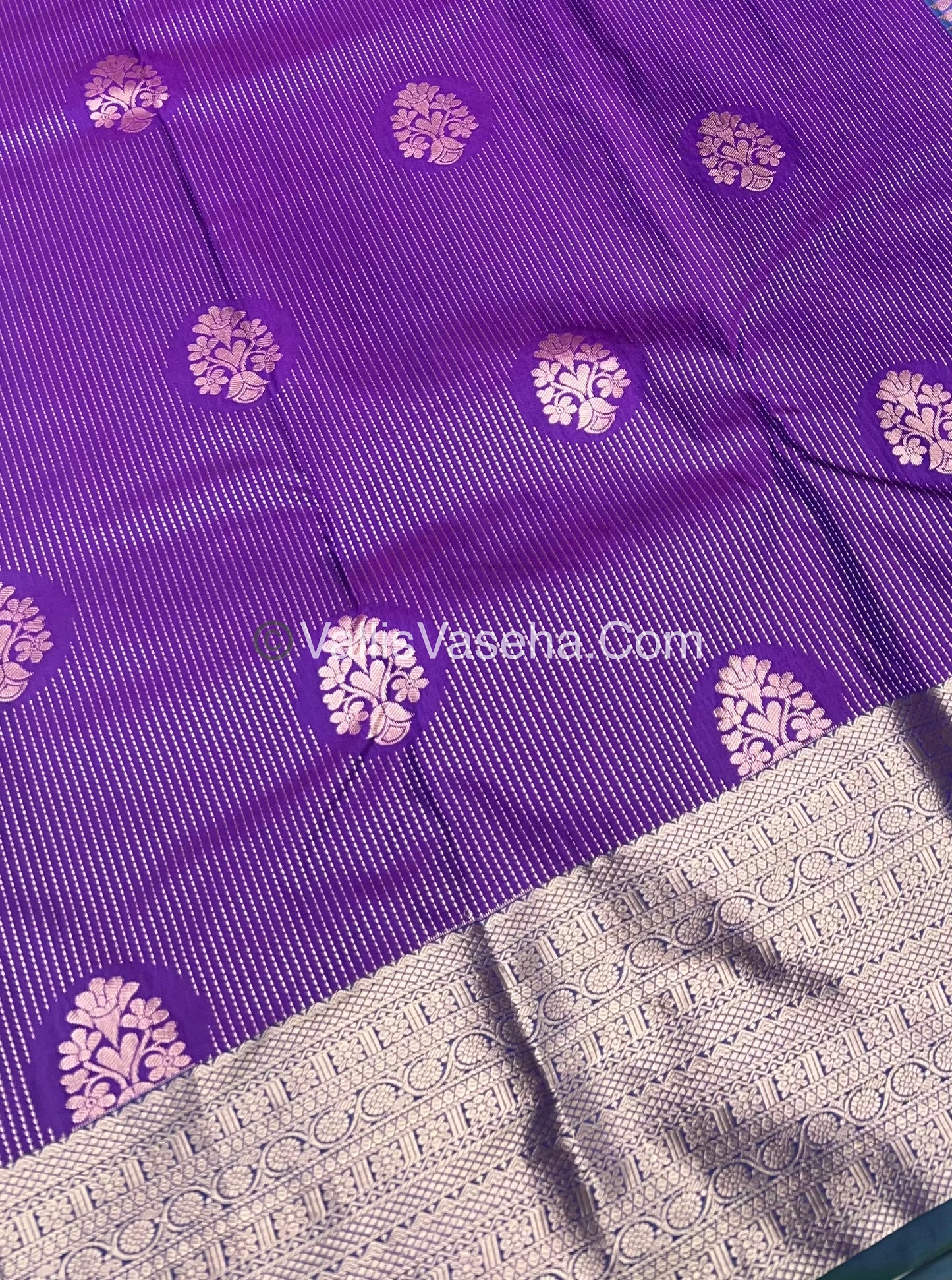 Semi Kanchipuram Silk - Vairavoosi Pattern - VVSKS001