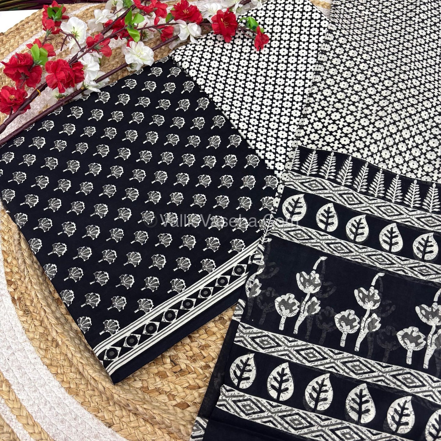 Pure Mul Mul Cotton | Unstitched Material | VVUSM019