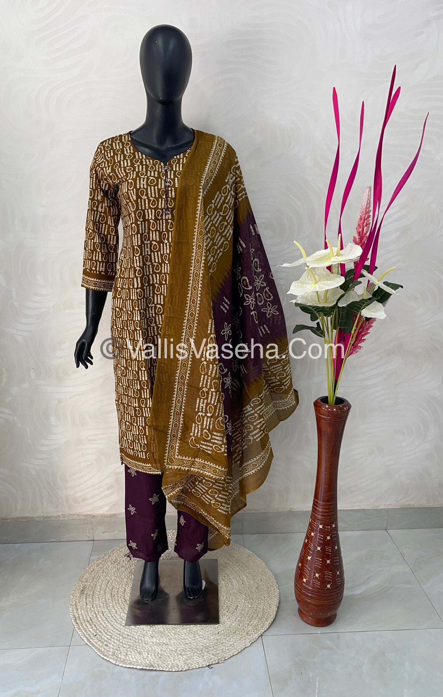 Ready Made - Salwar, Kameez & Duppatta(3pc) - Batik Printed - VVRBS001