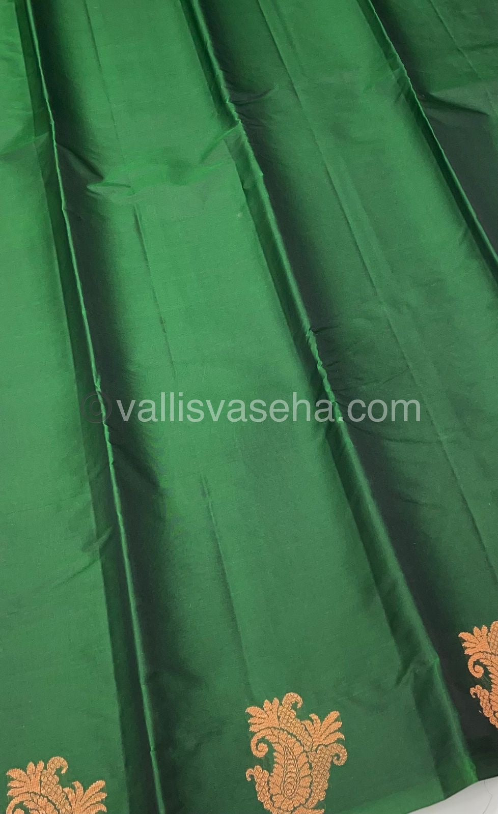 Half Mixed - Light Weight - Pure Soft Silk Saree - Dark Green - VVPSS024
