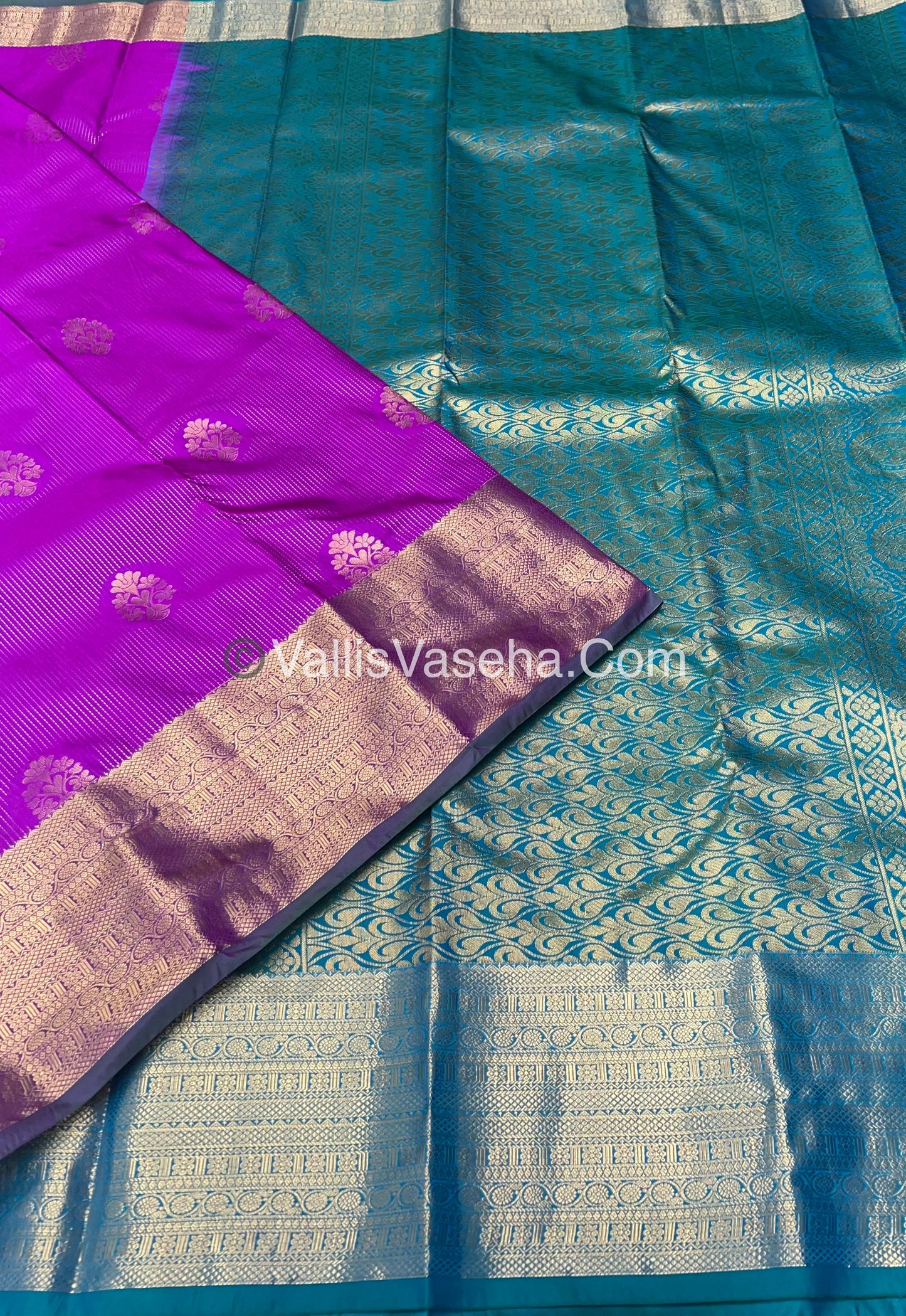 Semi Kanchipuram Silk - Vairavoosi Pattern - VVSKS001