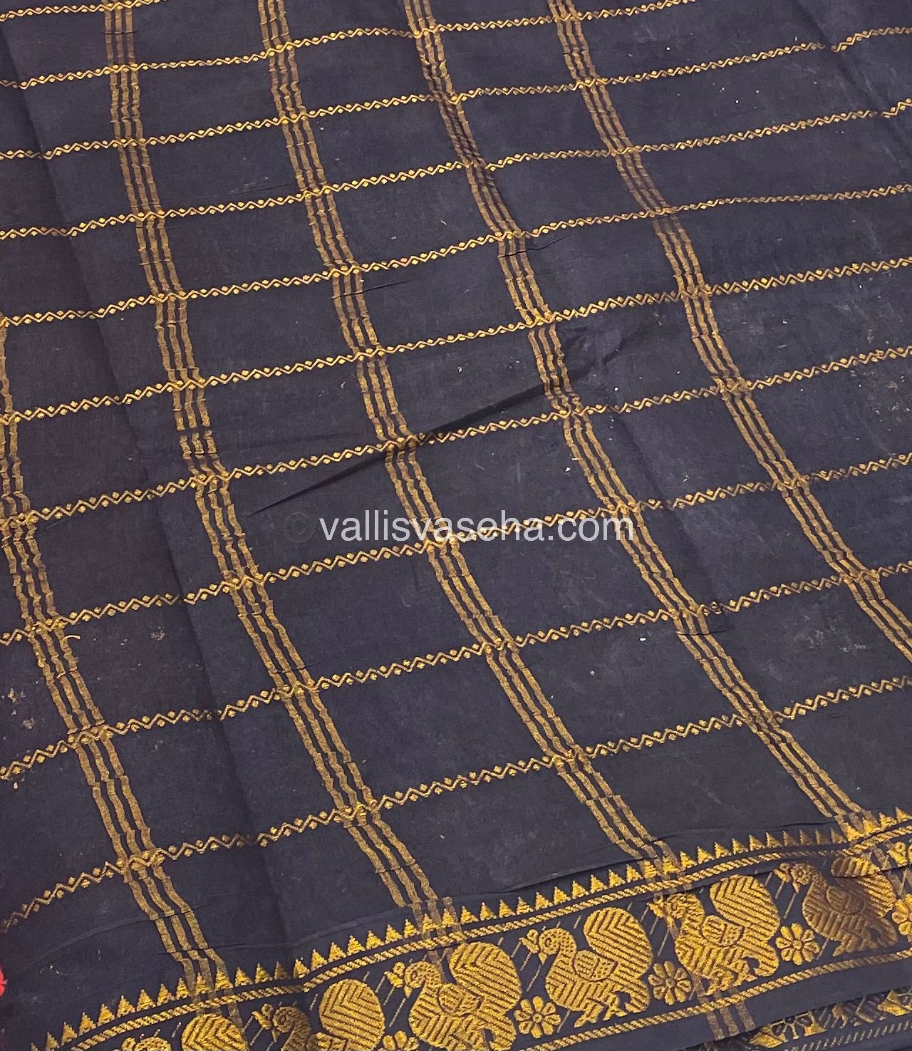 Sungudi Cotton Saree | Velthari Design -Peachish Red with Dark Navy Blue Shade - VVSCV001