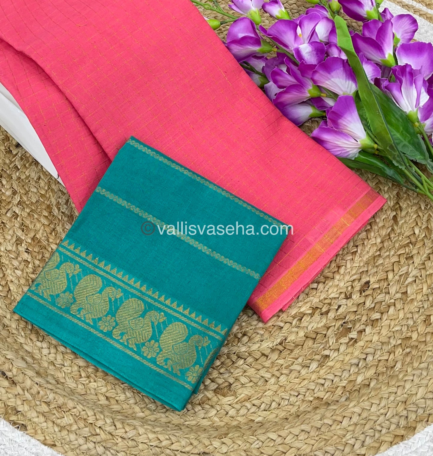 Sungudi Cotton Saree | Velthari Contrast Blouse Design - Peach with peacock Green Shade - VVSCV002