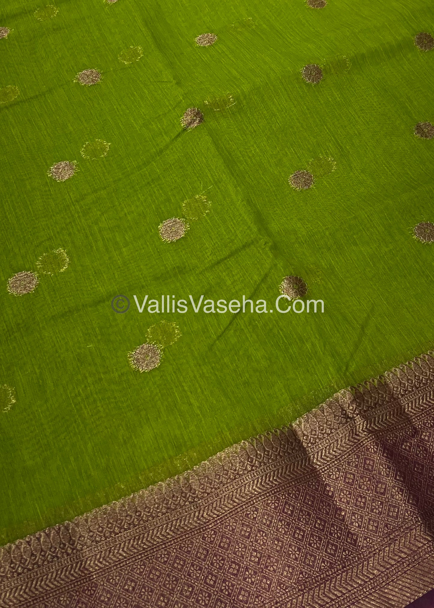 Bamboo Silk Saree  - Dark Green ( Pasi Payaru Green) with Wine Shade - VVBSS001
