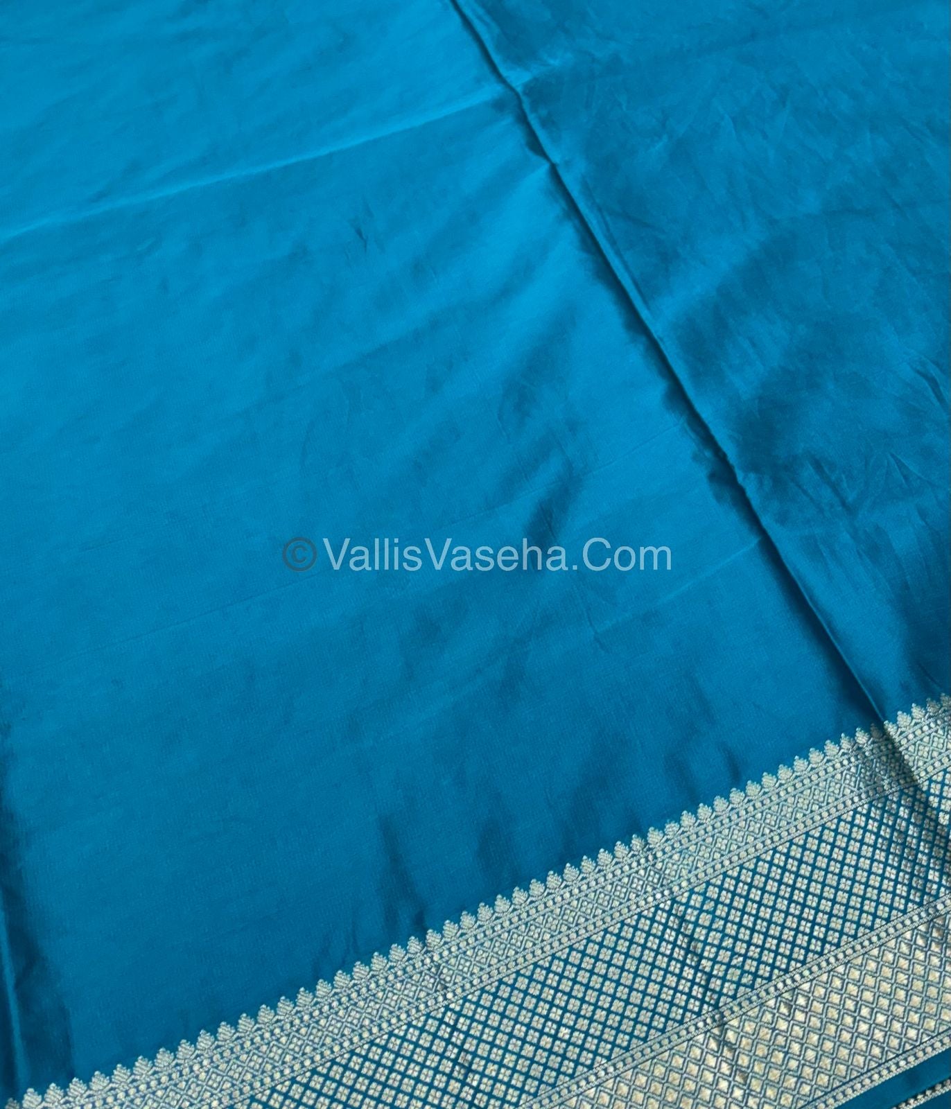 Premium Viscose Saree - Pink & Blue Shade - VVPV001