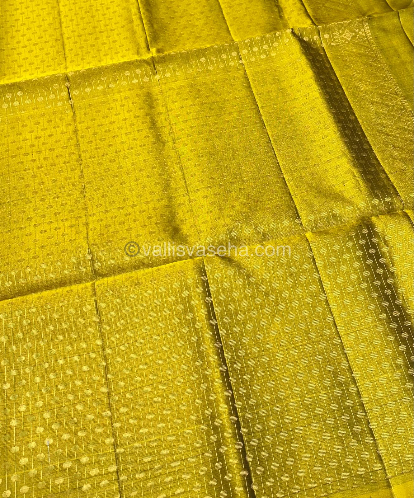 Half Mix - Pure Soft Silk Saree - VVPSS030