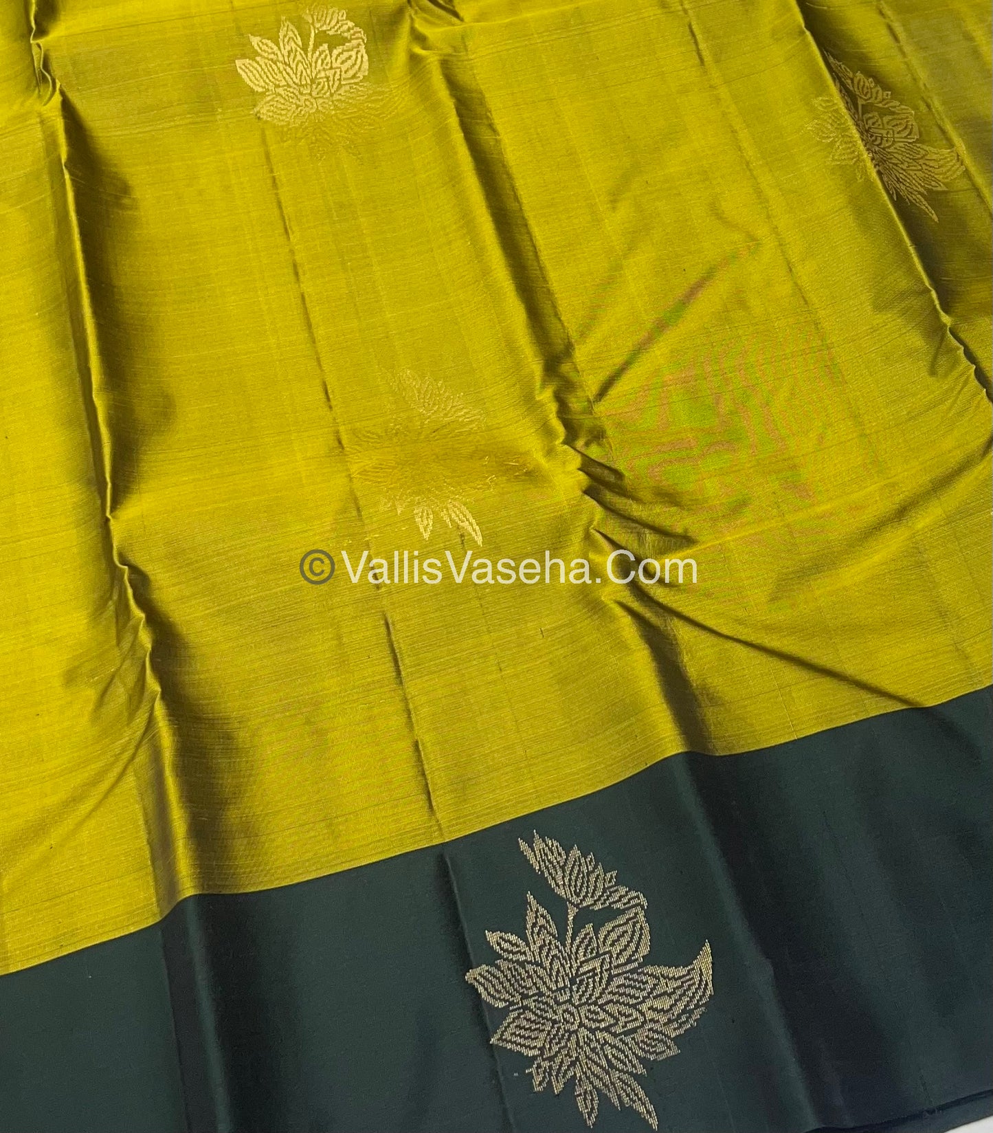 Half Mix - Pure Soft Silk Saree - VVPSS030