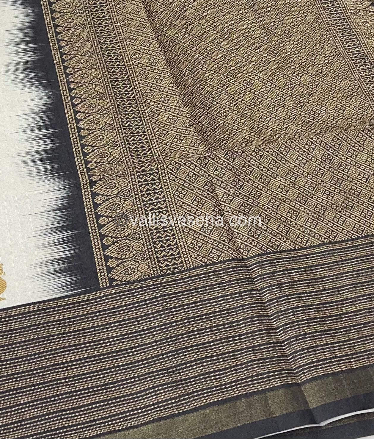 Semi Chappa Silk - Cream with Black - VVSC003