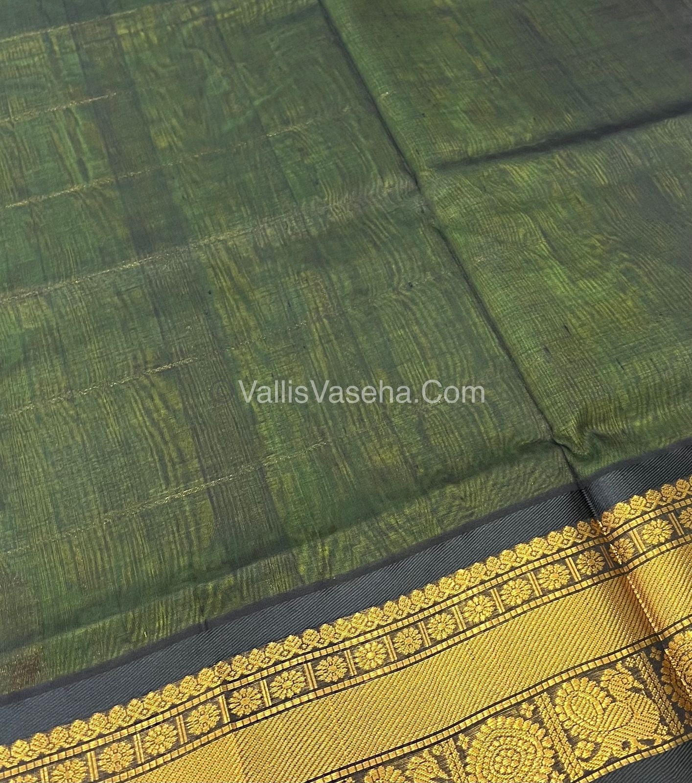 Pure Silk Cotton Saree - Mayil & Chakkaram Design - Pistha Green with Black - VVMC001