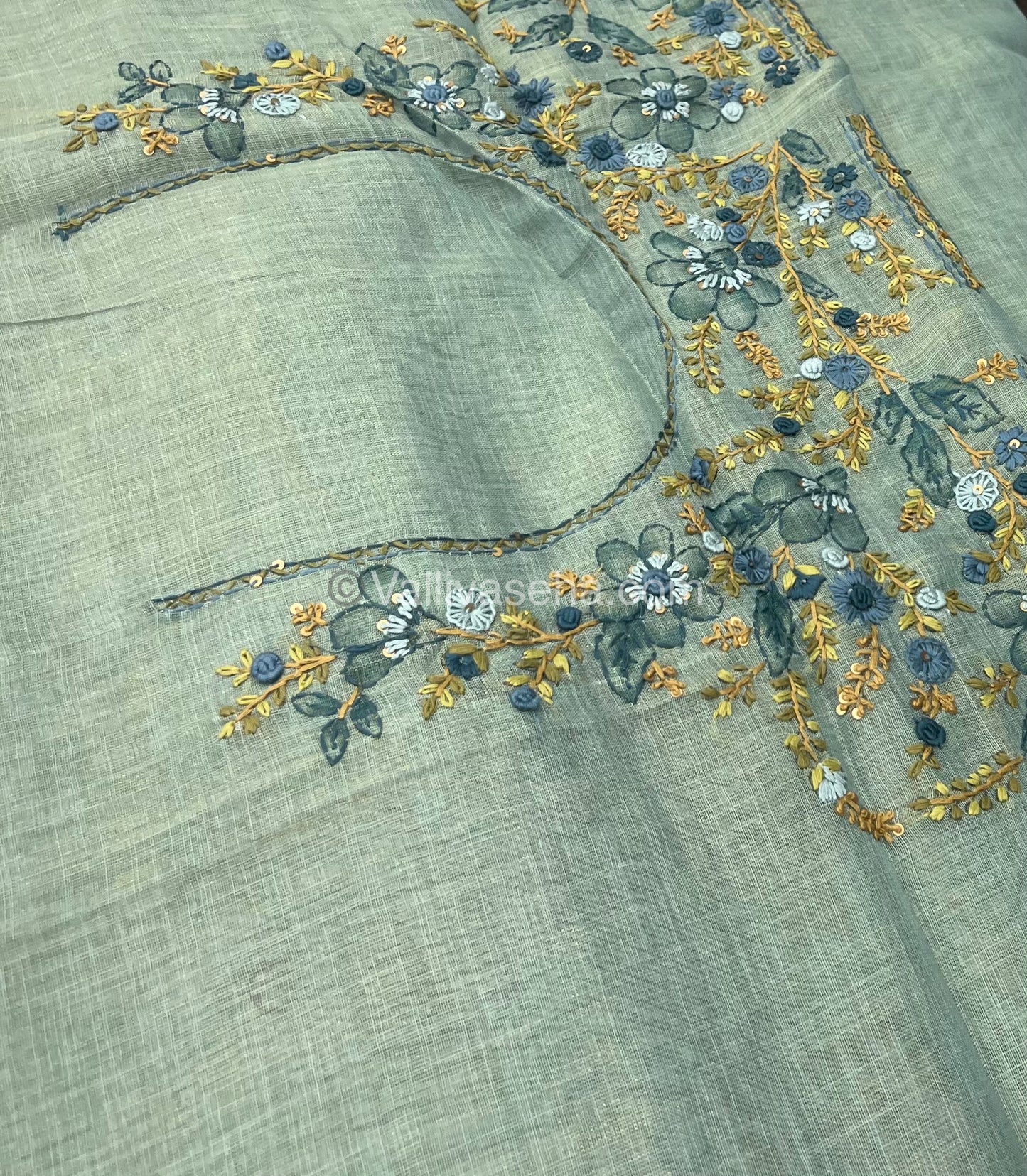 French Knot - Tissue Saree - VVLFN001