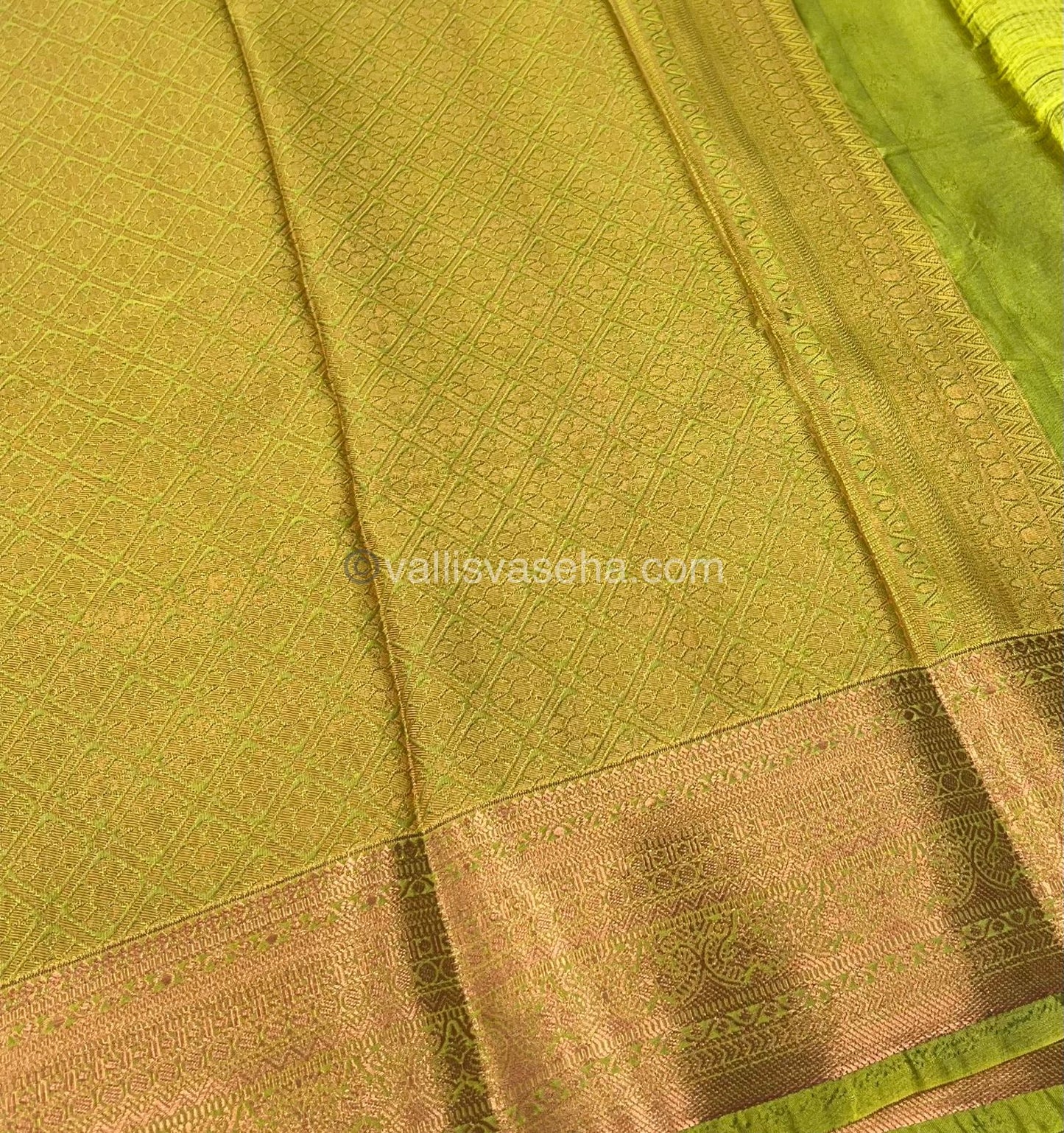 Semi Kanchipuram Soft Silk - 1000 Butta - VVSSS008