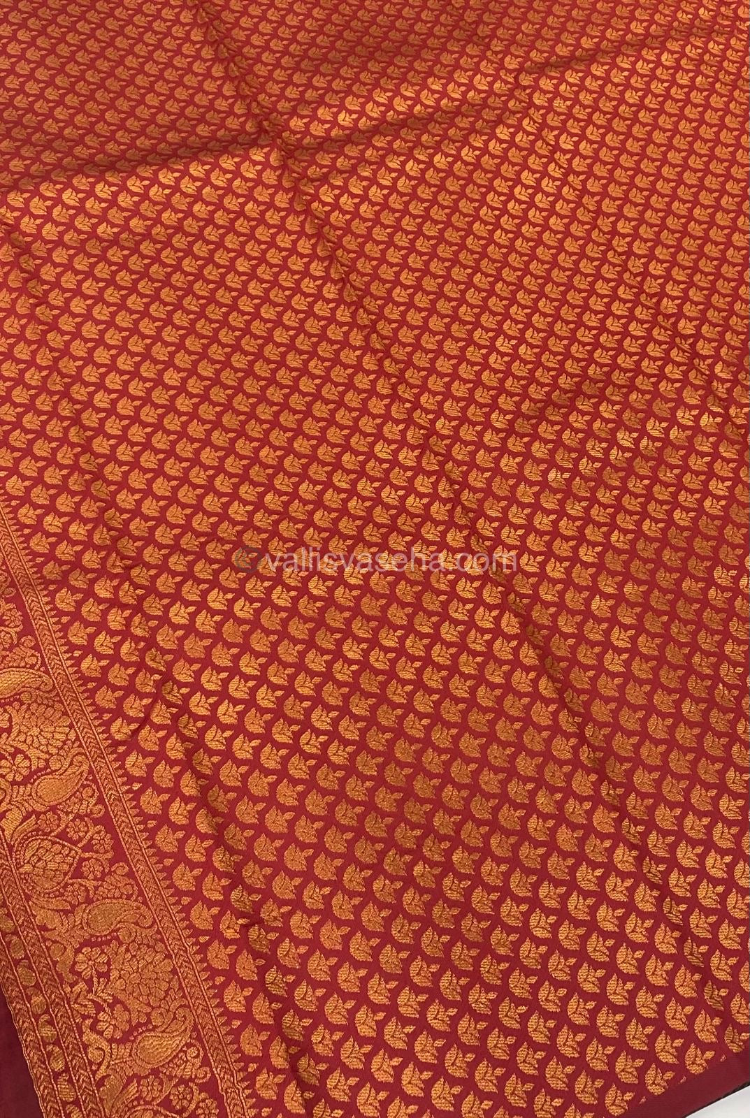 Kanchi Semi Silk - Green with Red - VVKSS001